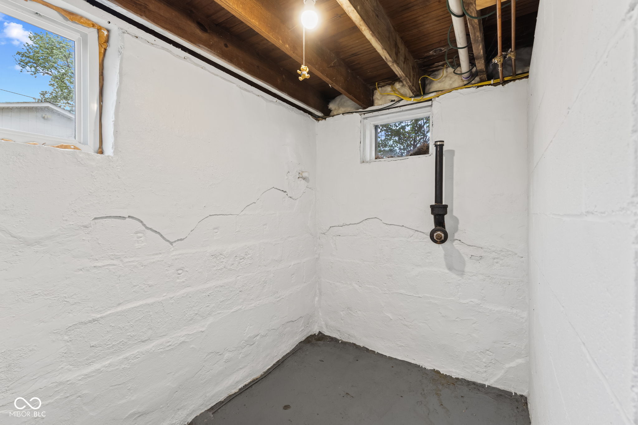 331 N 17th Avenue