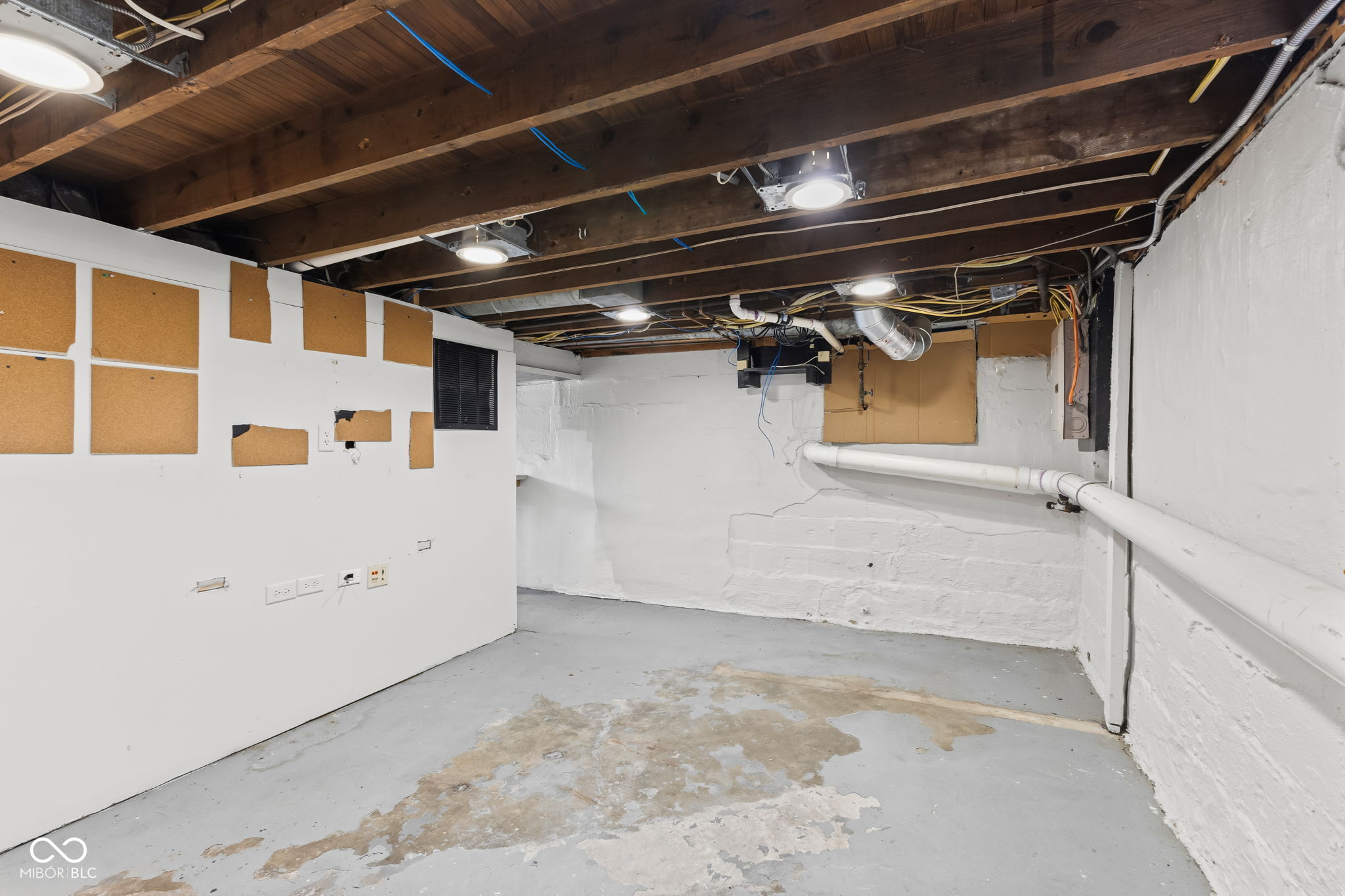 331 N 17th Avenue