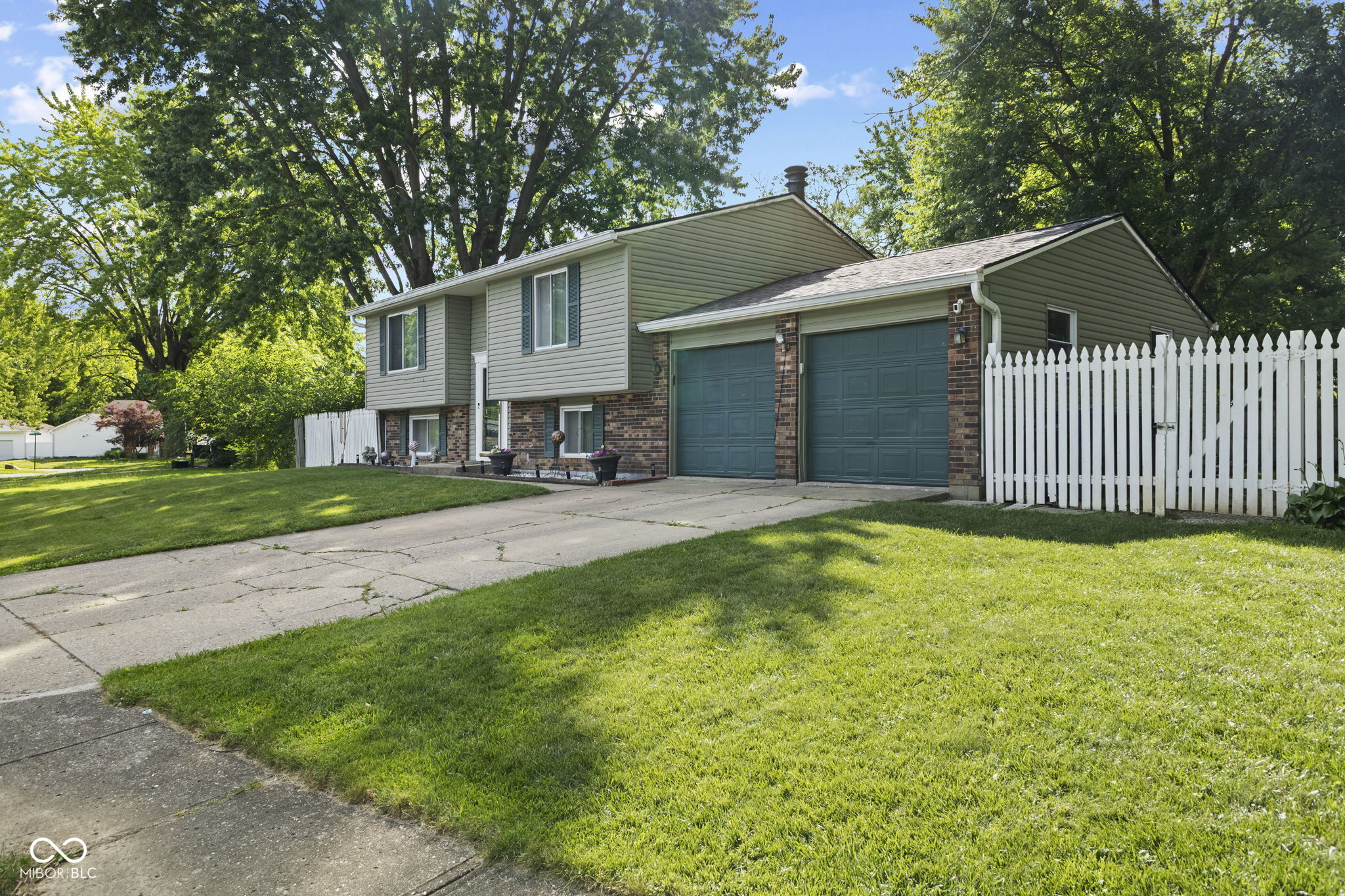 1217 Ridgepointe Drive