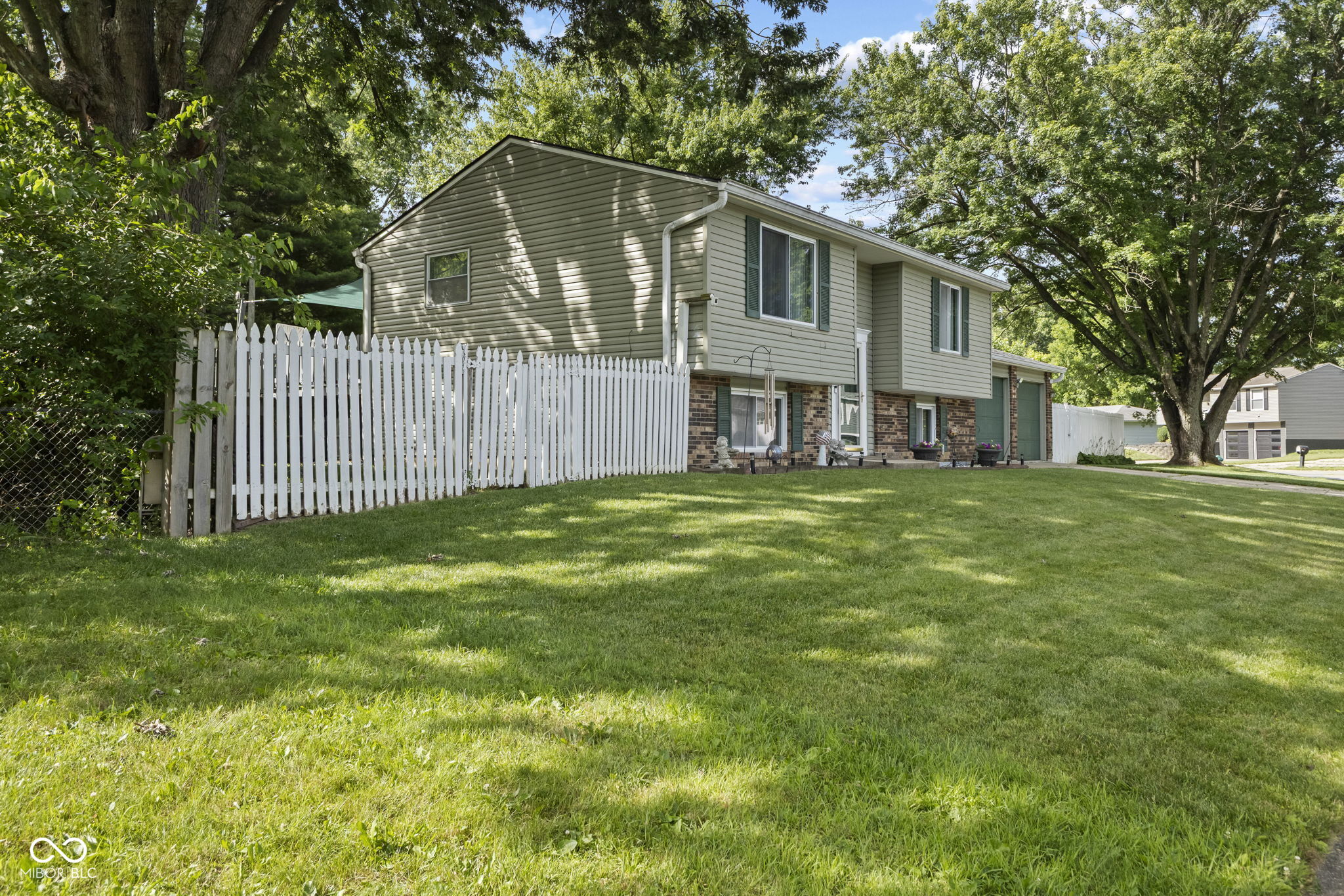 1217 Ridgepointe Drive