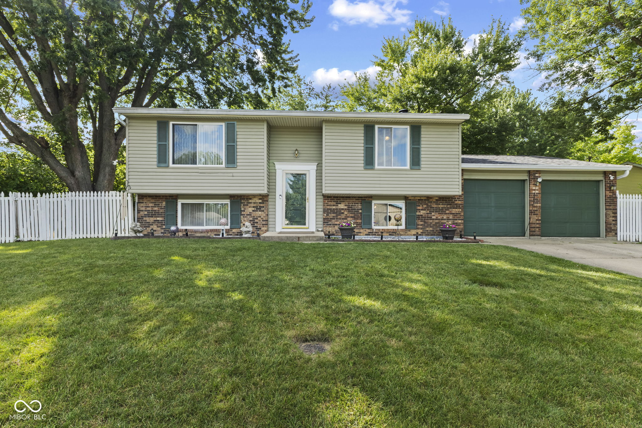 1217 Ridgepointe Drive