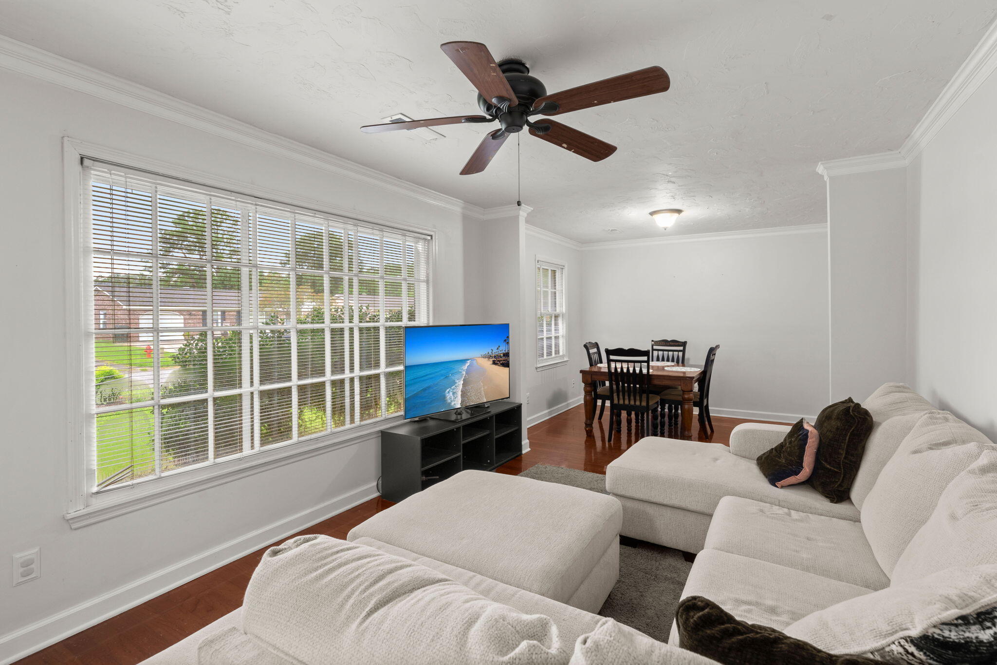 112 Kennington Drive