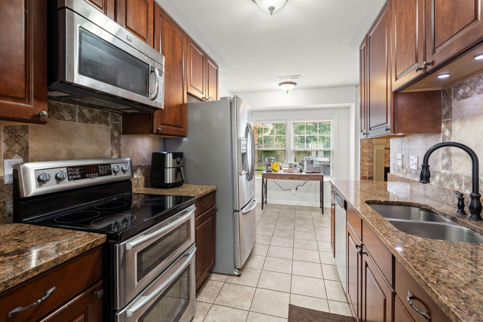 112 Kennington Drive