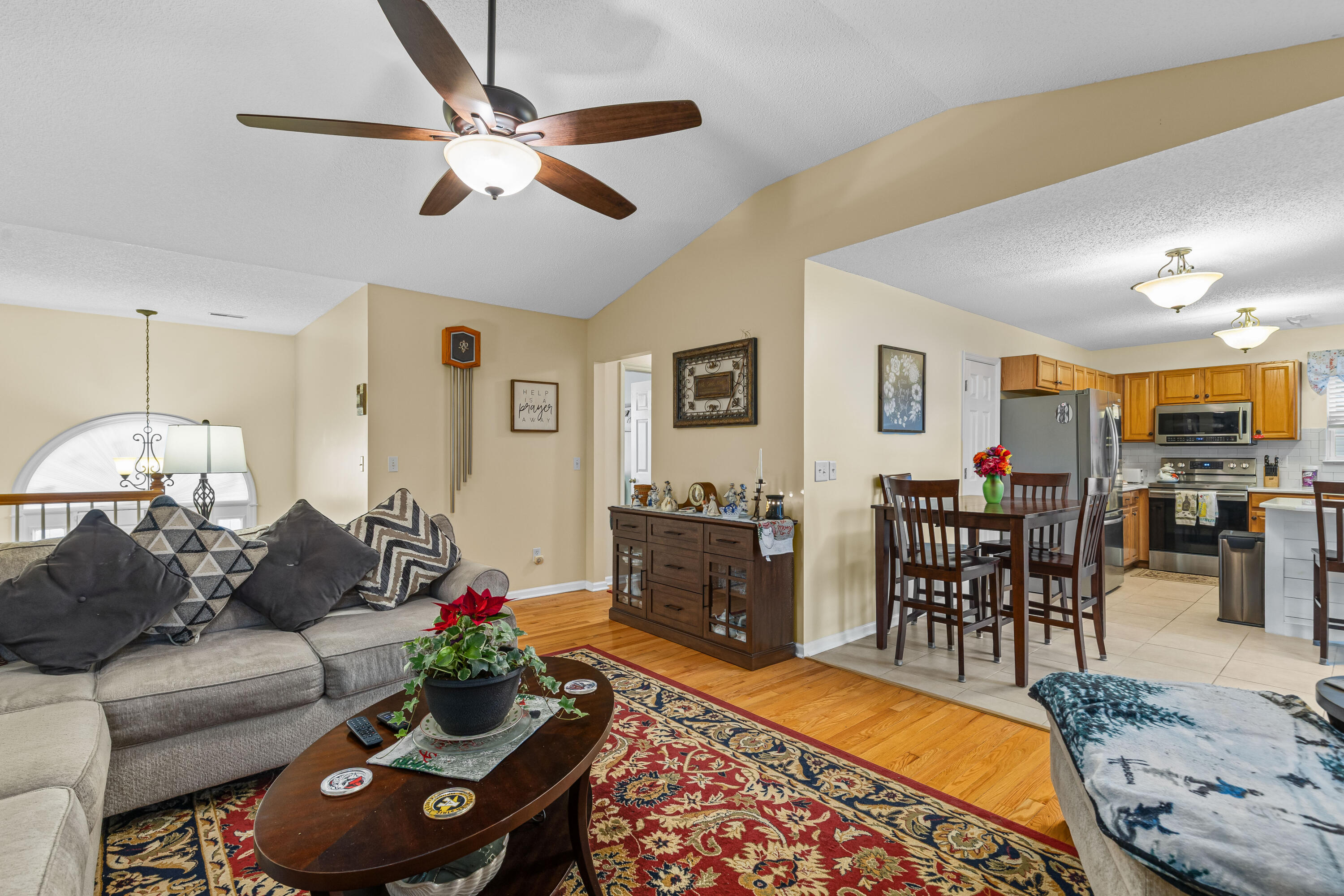 1037 Cobblestone Boulevard