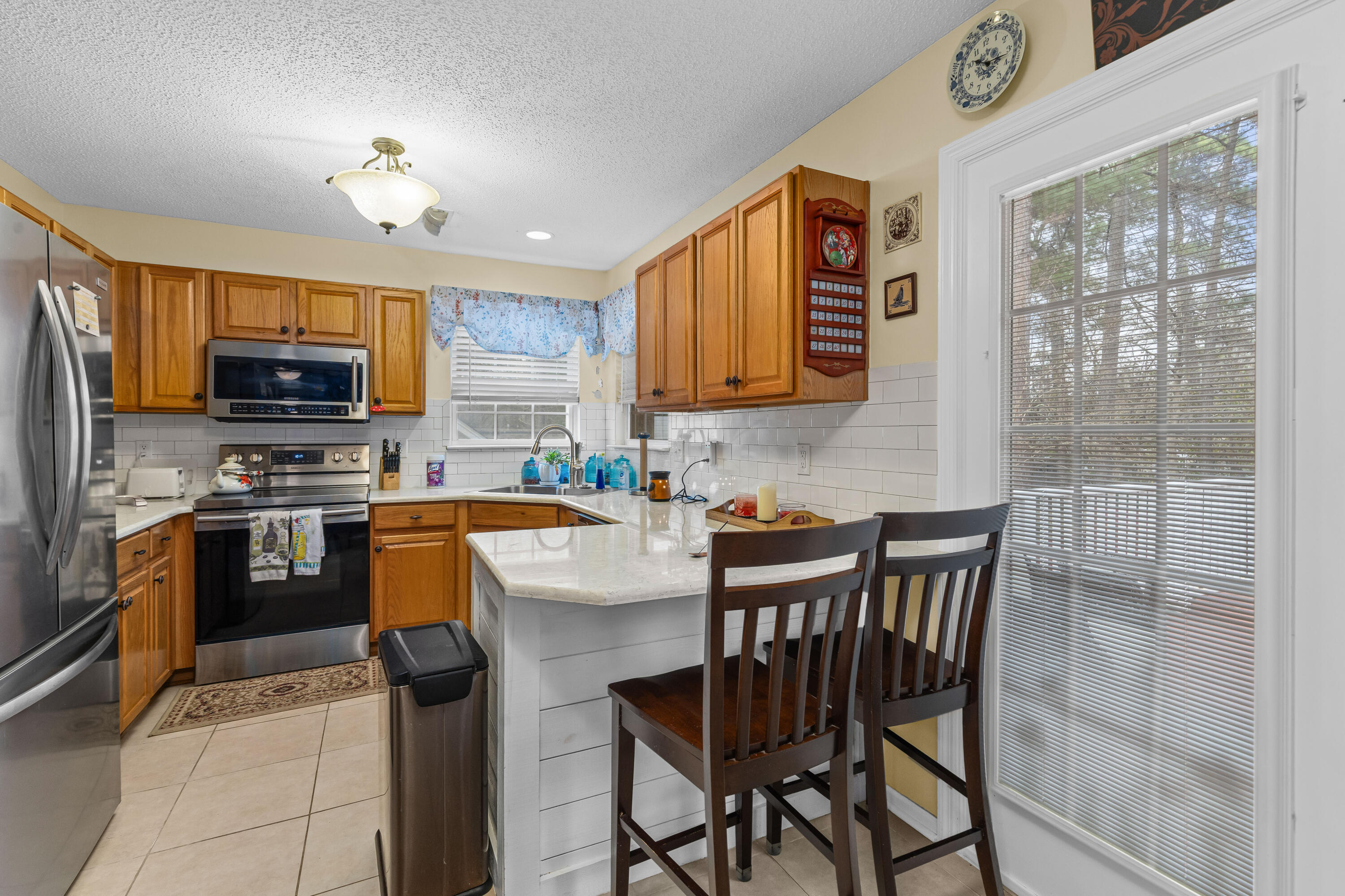 1037 Cobblestone Boulevard