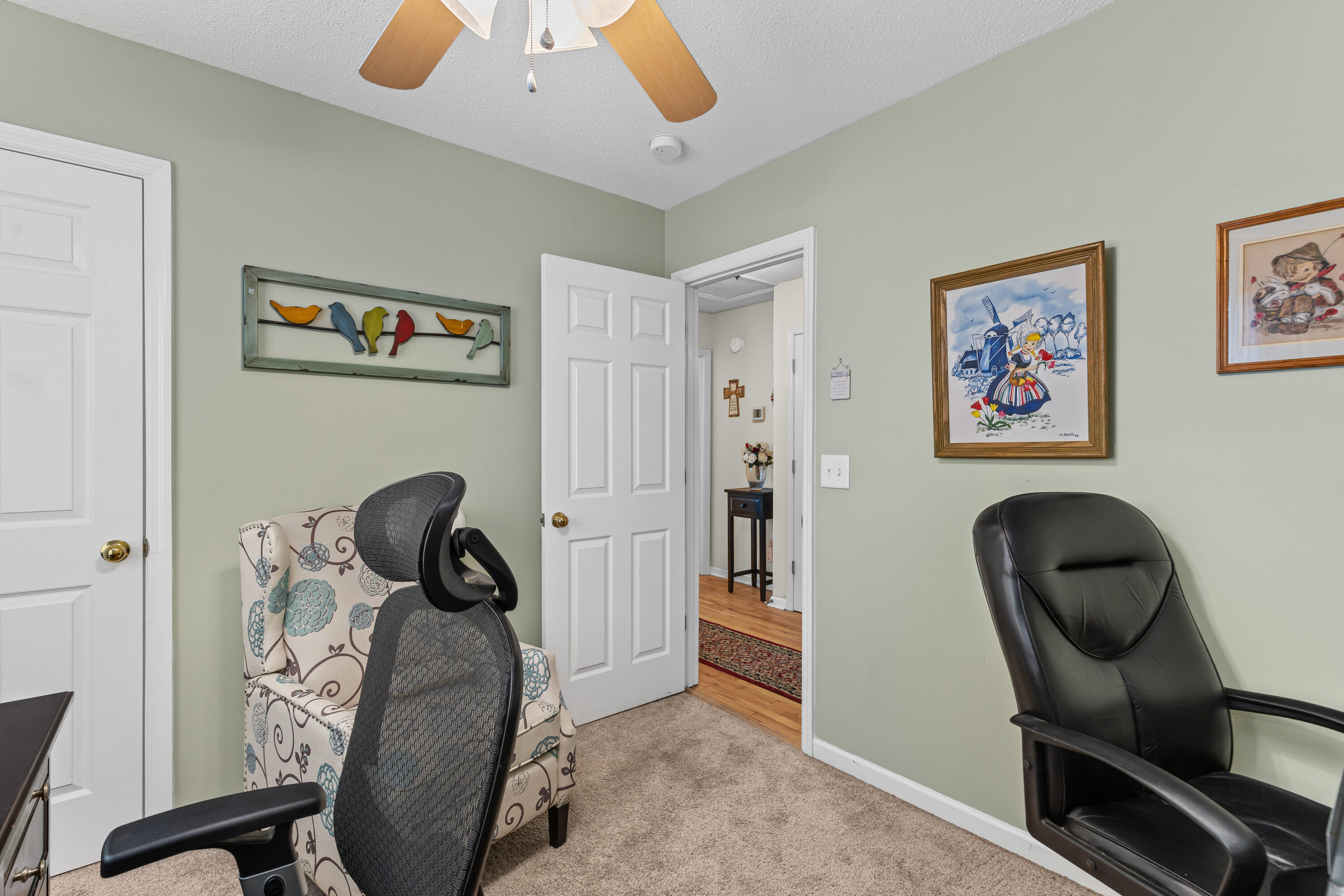 1037 Cobblestone Boulevard