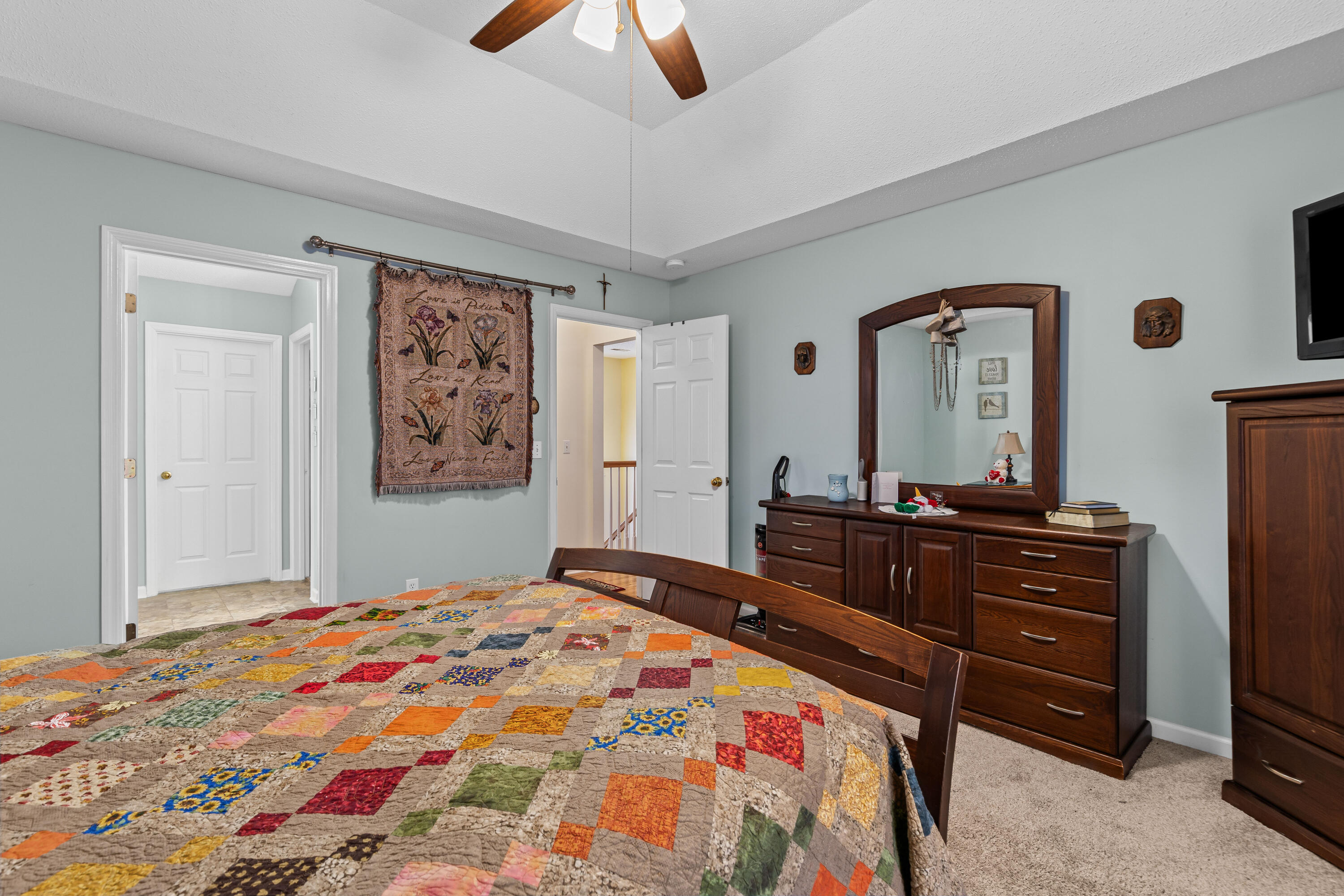 1037 Cobblestone Boulevard