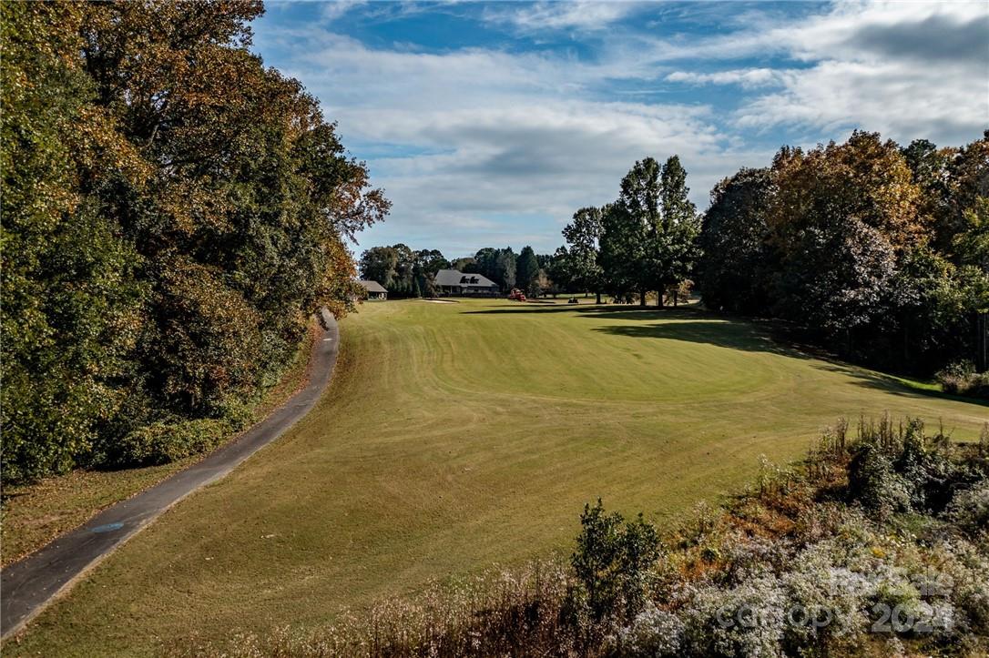 4953 Elmhurst Drive NE