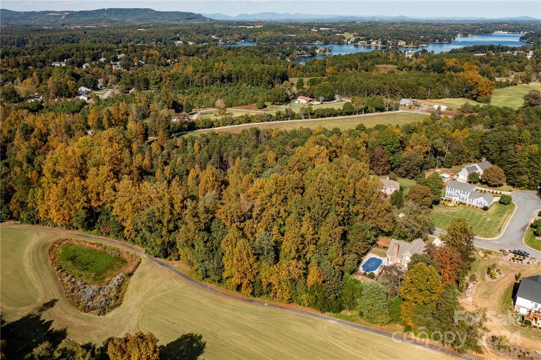 4953 Elmhurst Drive NE