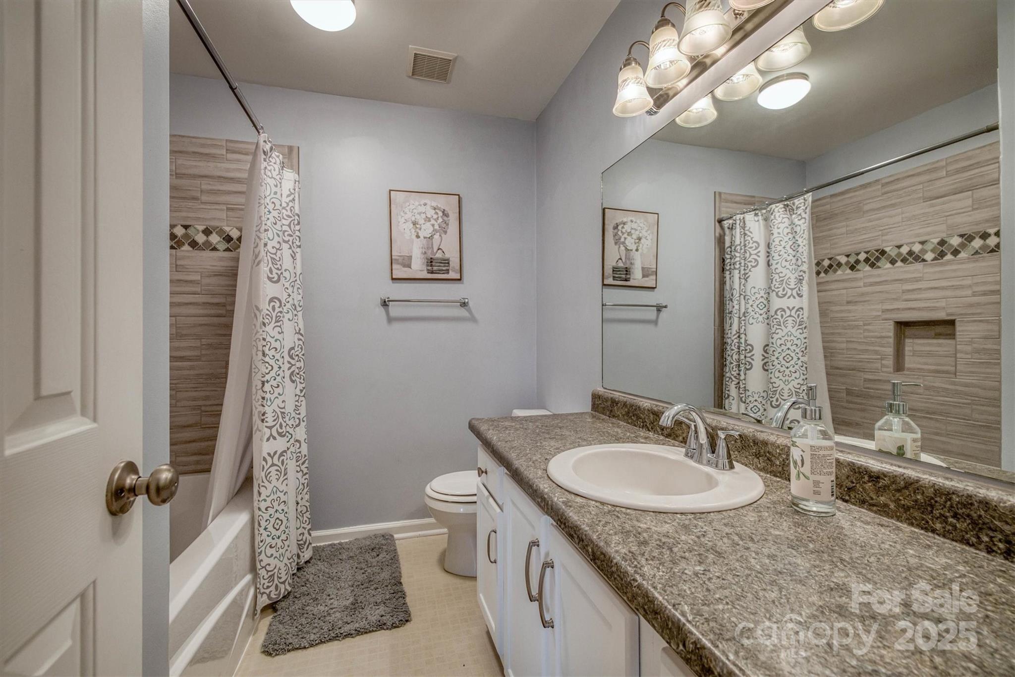 3704 25th Street Place NE