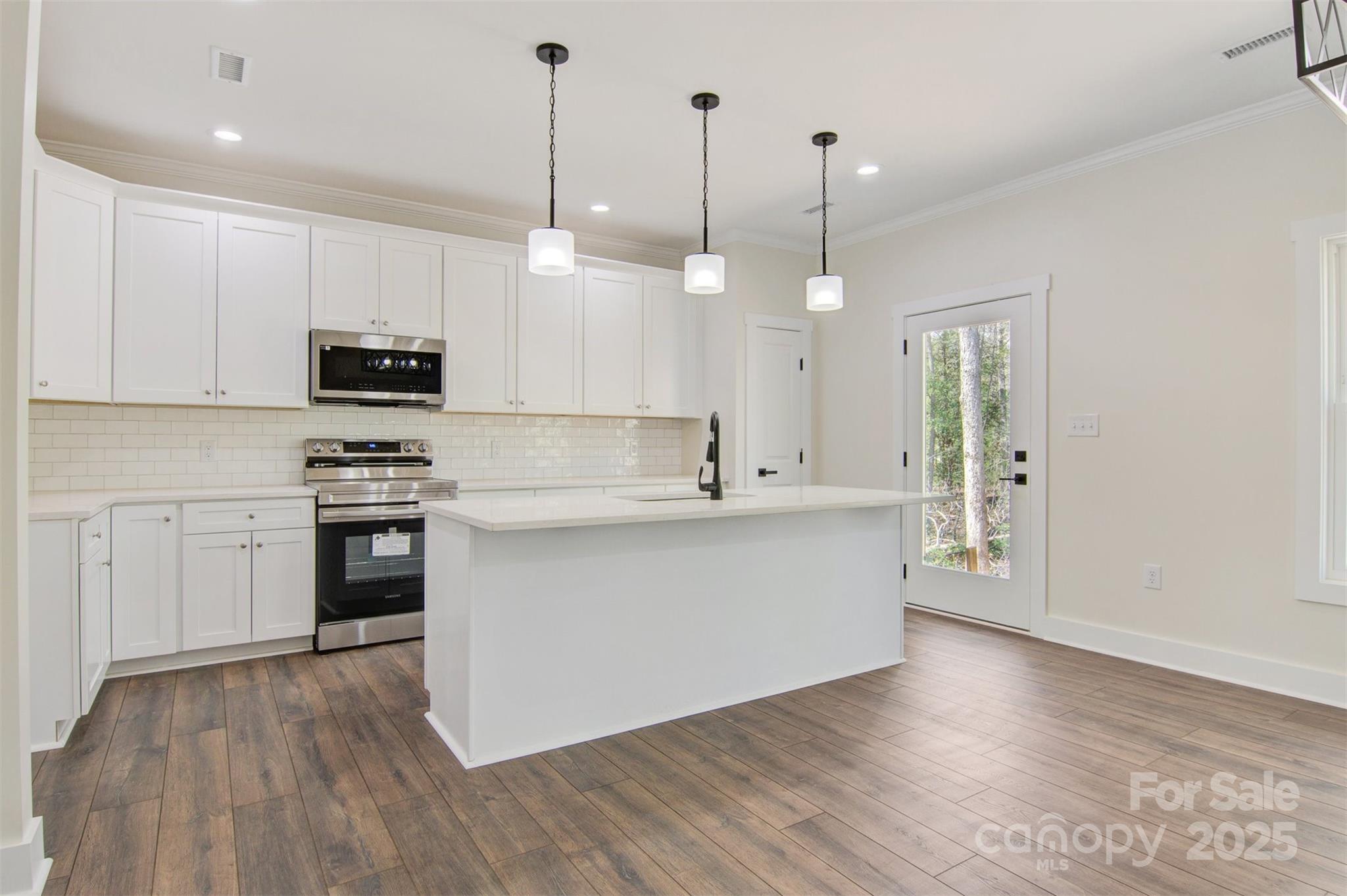 9165 Cherokee Drive