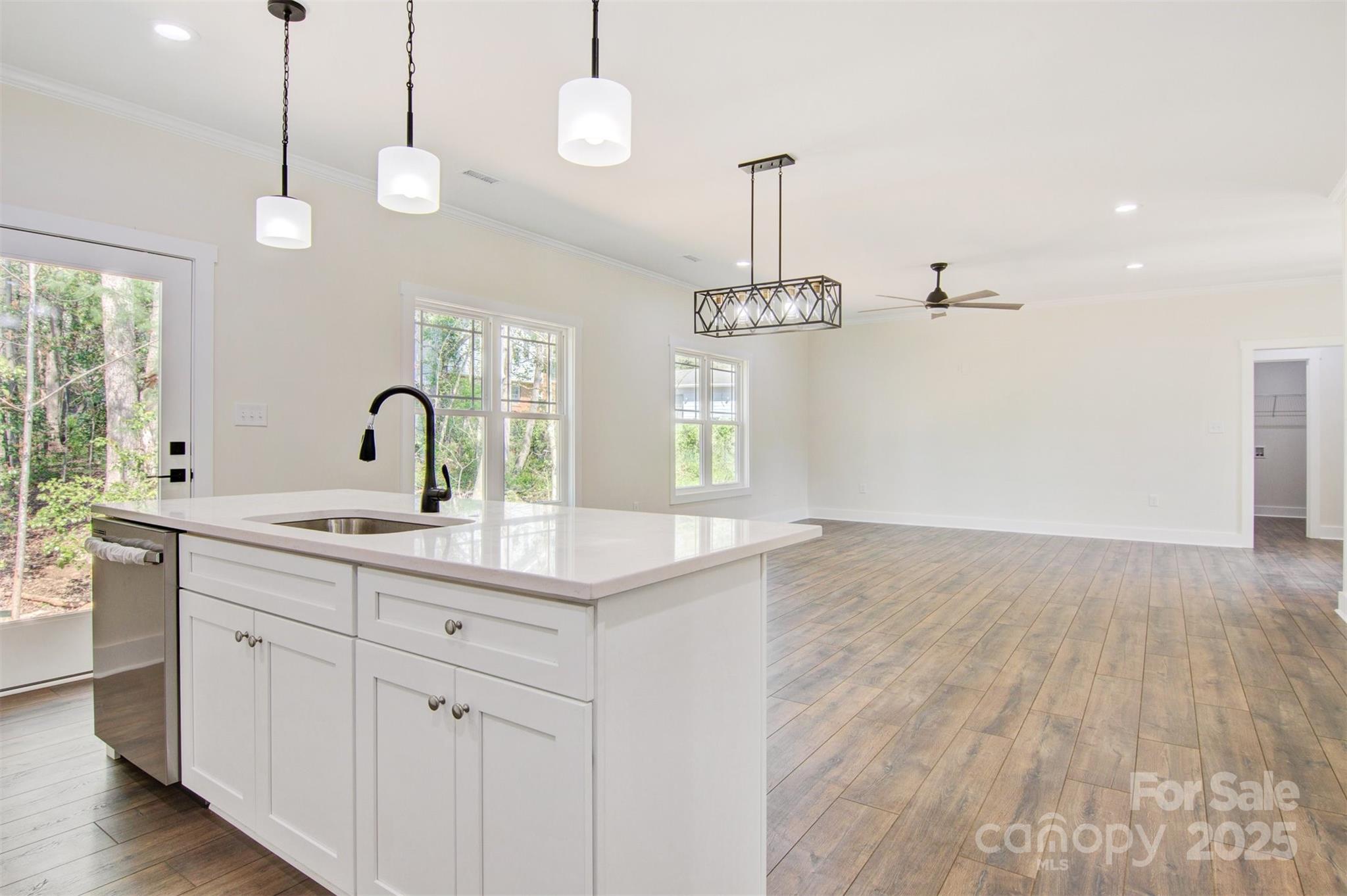 9165 Cherokee Drive