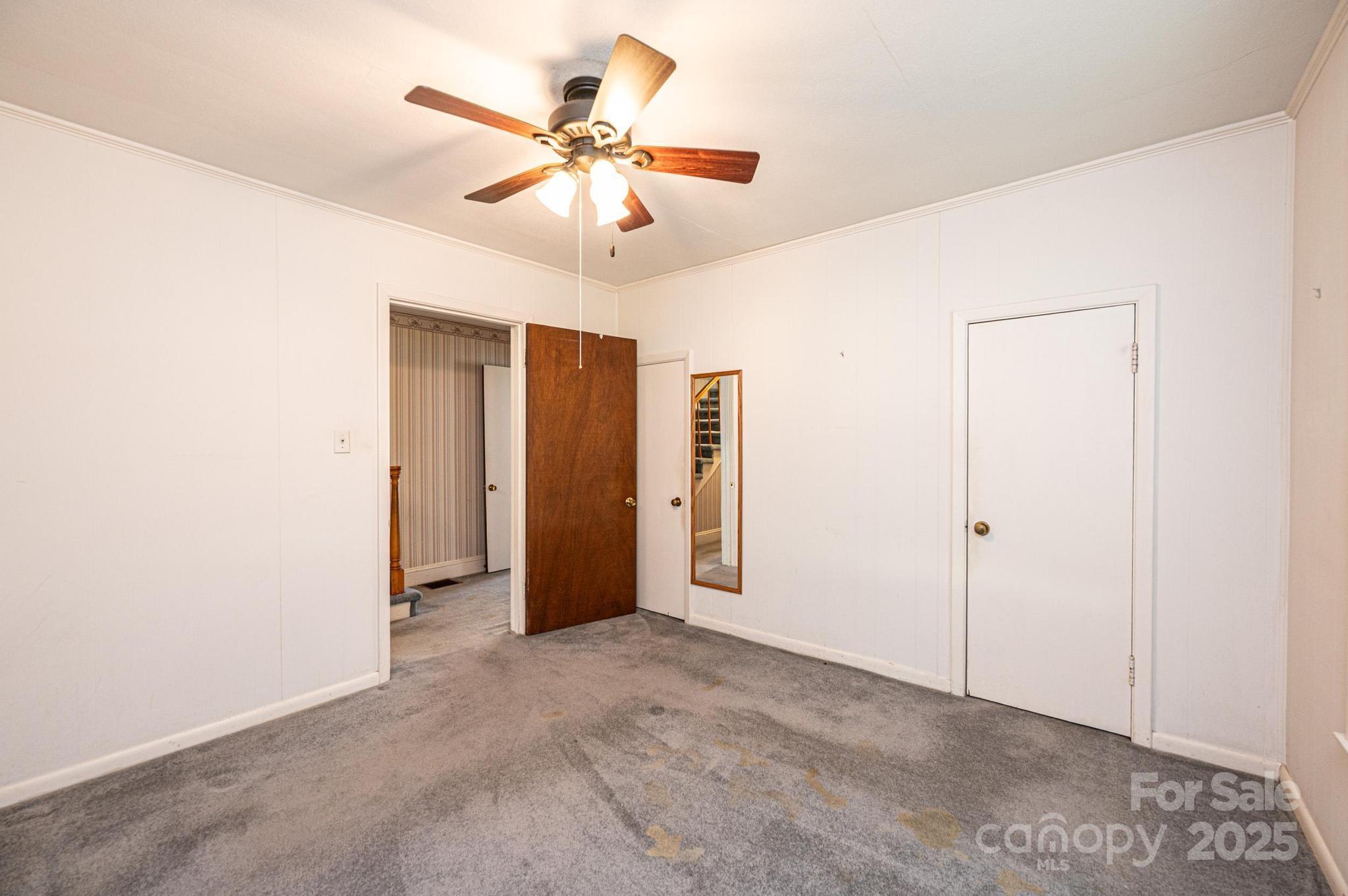 602 W 6th Street
