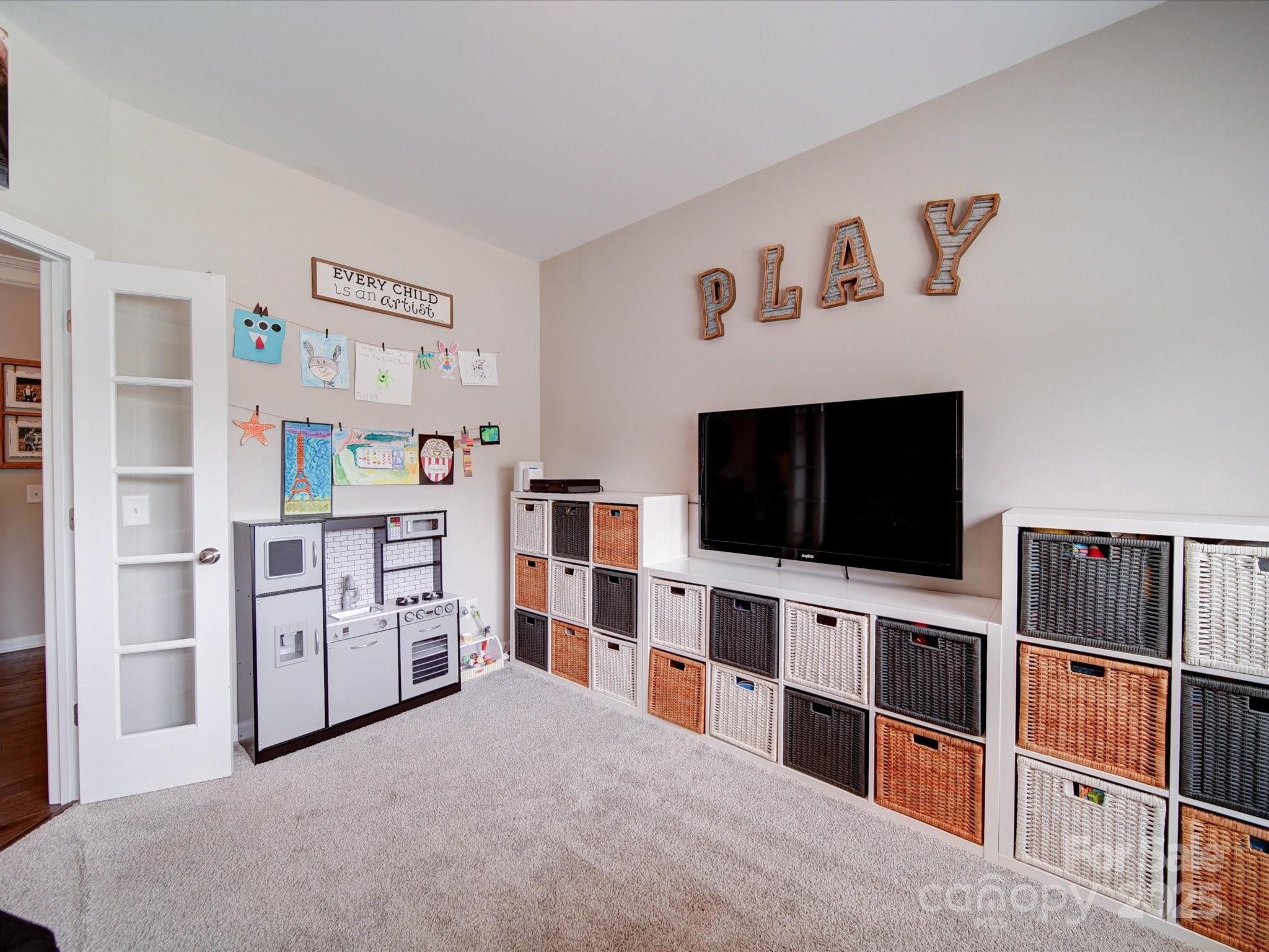 114 Sierra Chase Drive