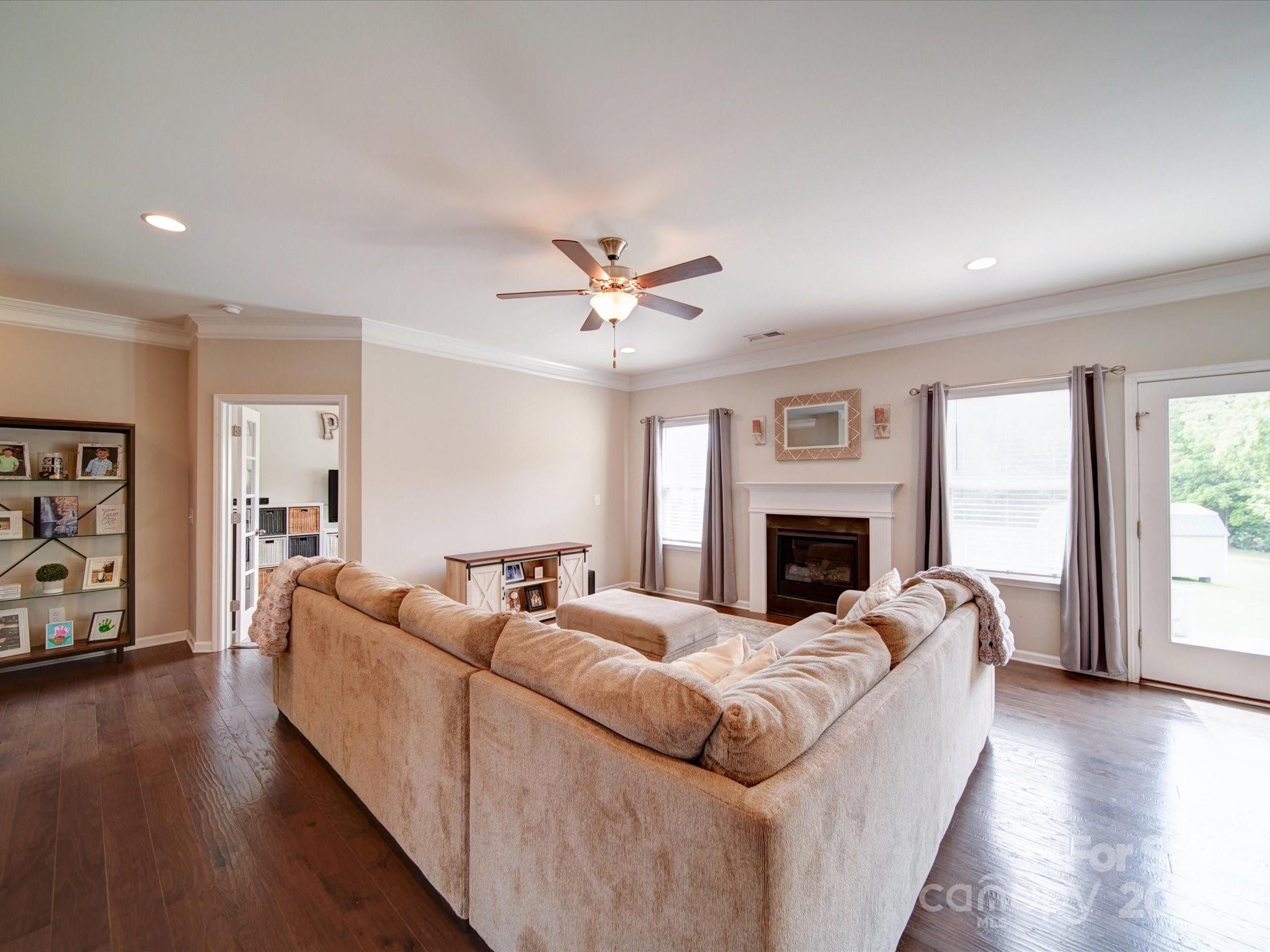 114 Sierra Chase Drive