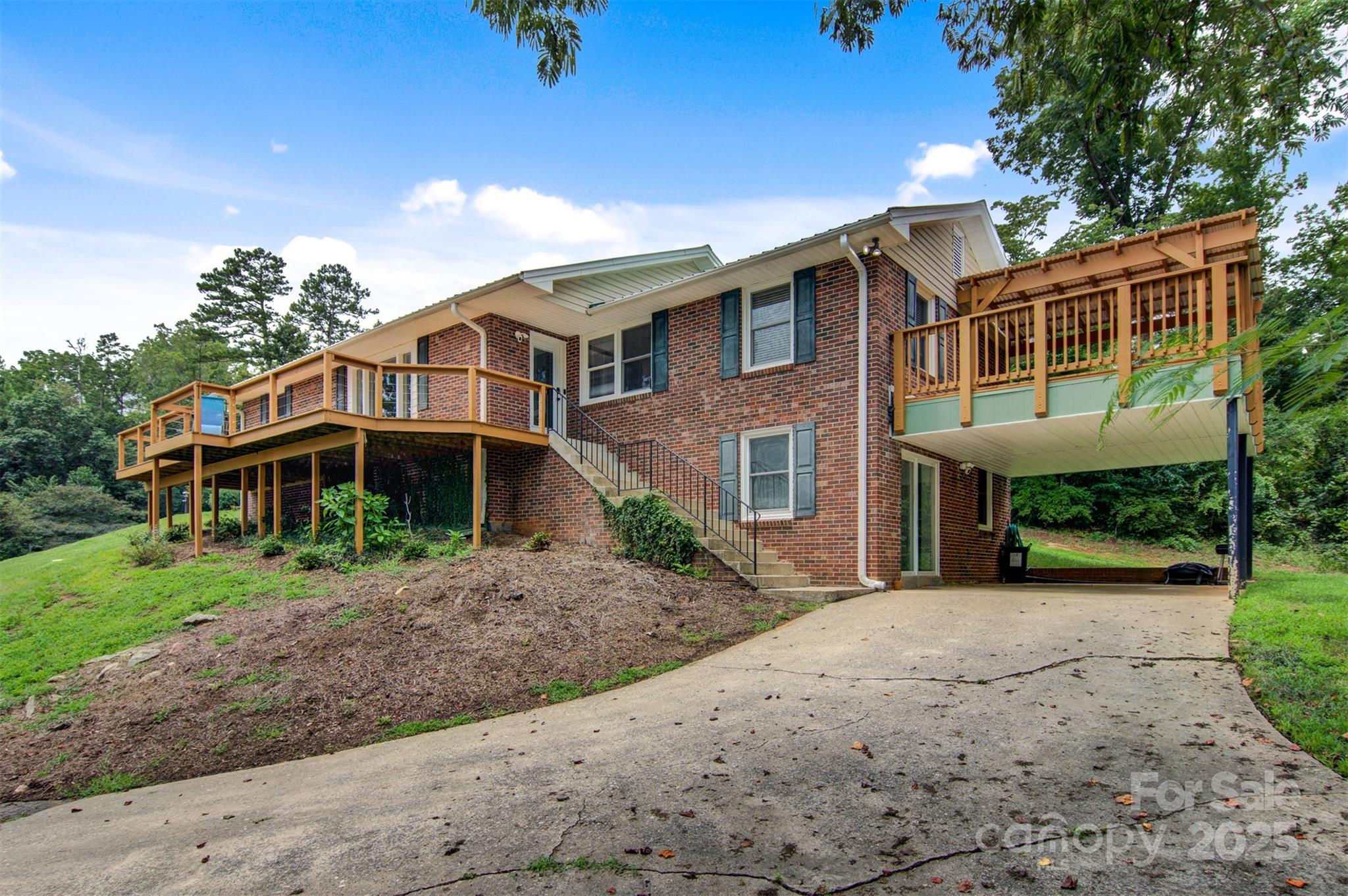 6294 Southlake Drive
