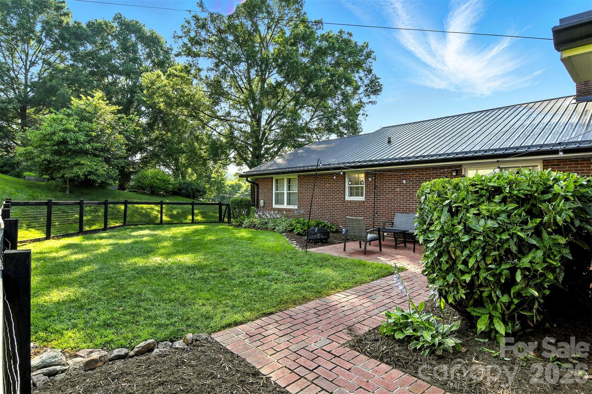 601 Pennell Street NE