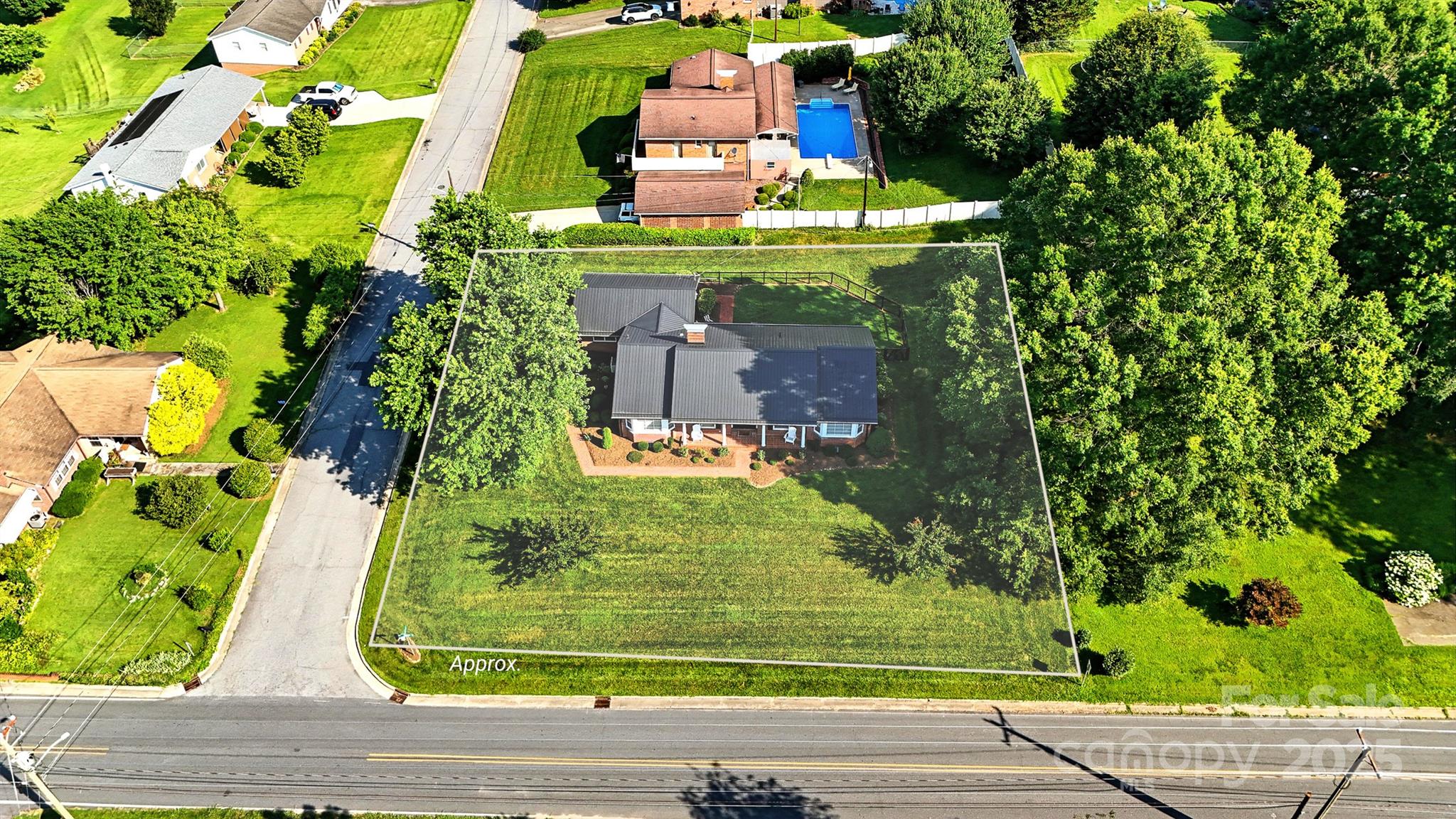 601 Pennell Street NE