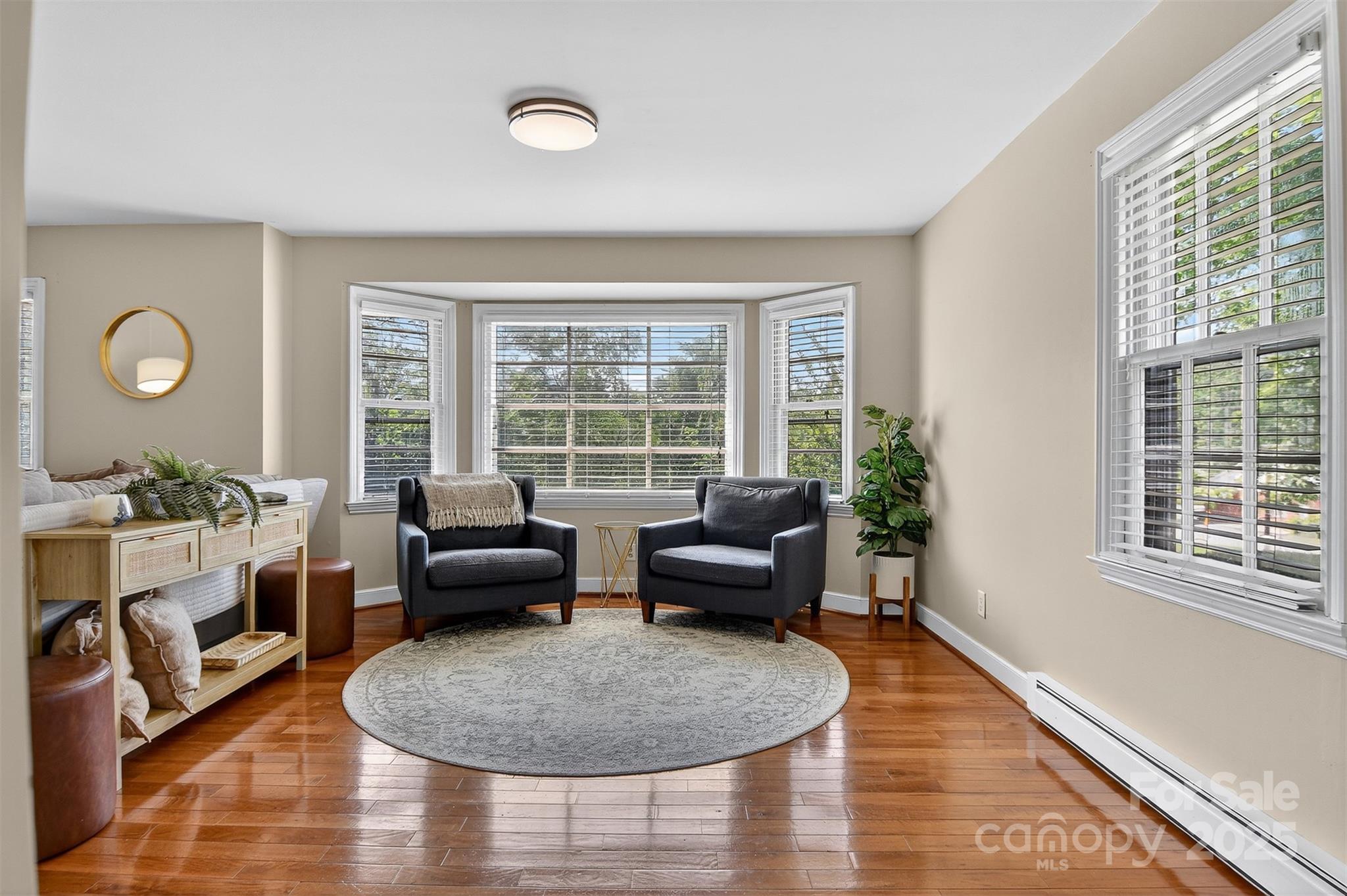 601 Pennell Street NE