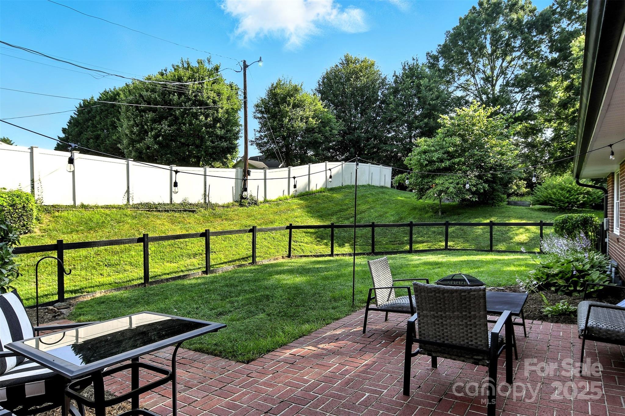 601 Pennell Street NE