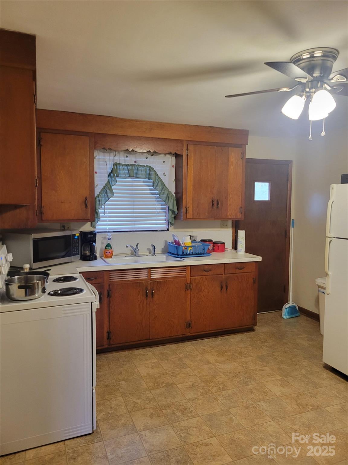 44 17th Avenue Court NW