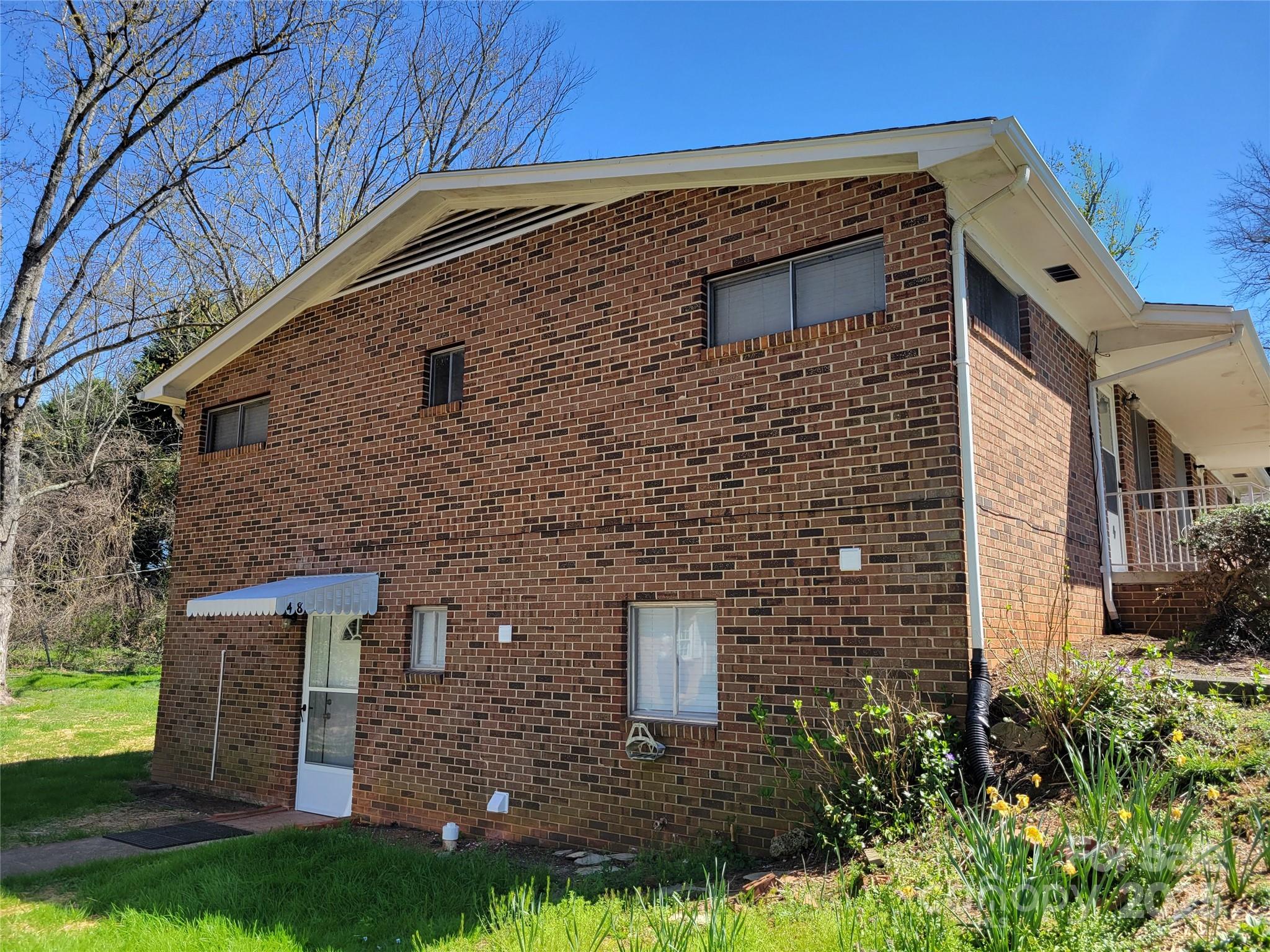 44 17th Avenue Court NW