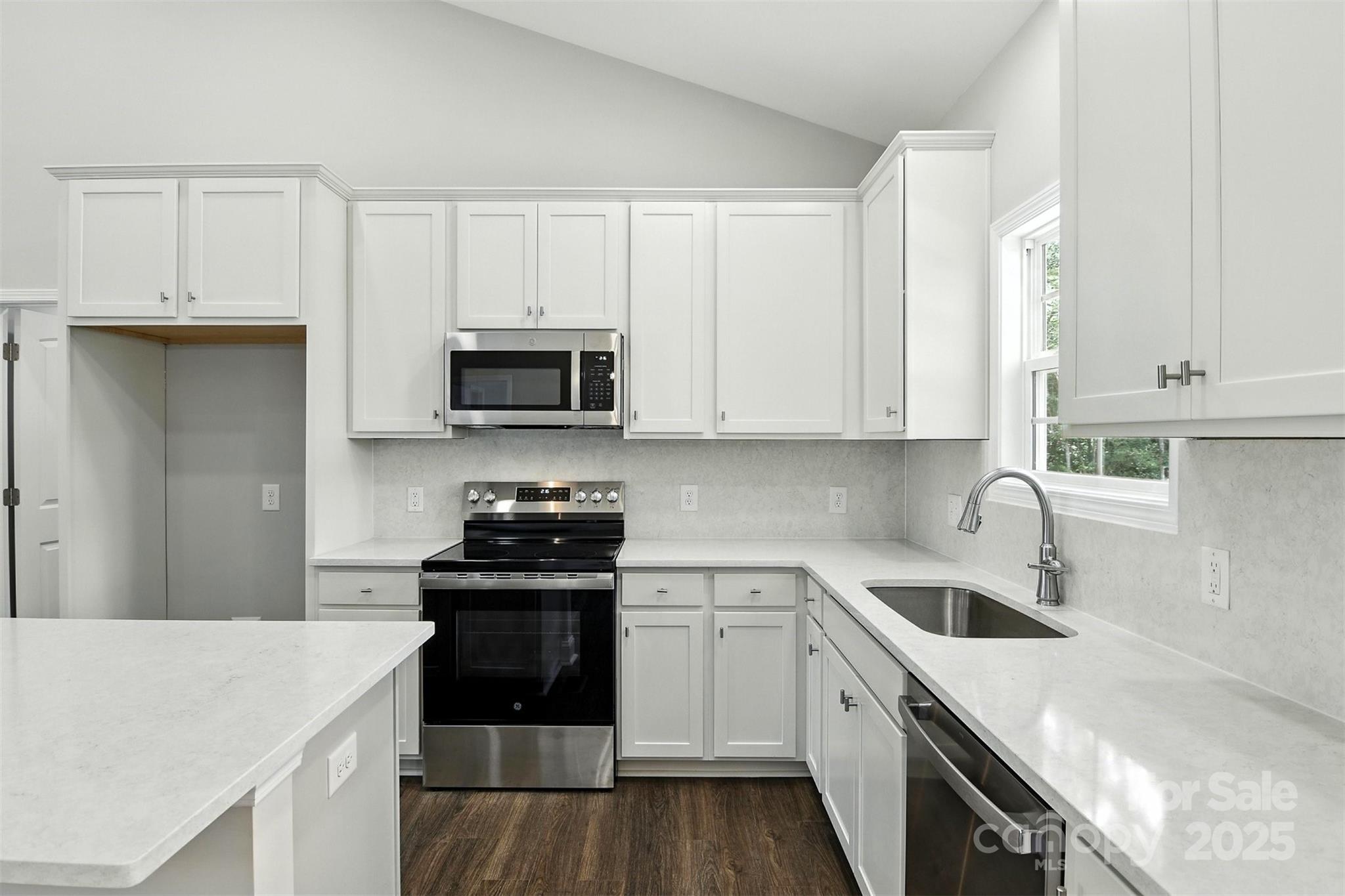 60 Westwinds Drive Unit: 9