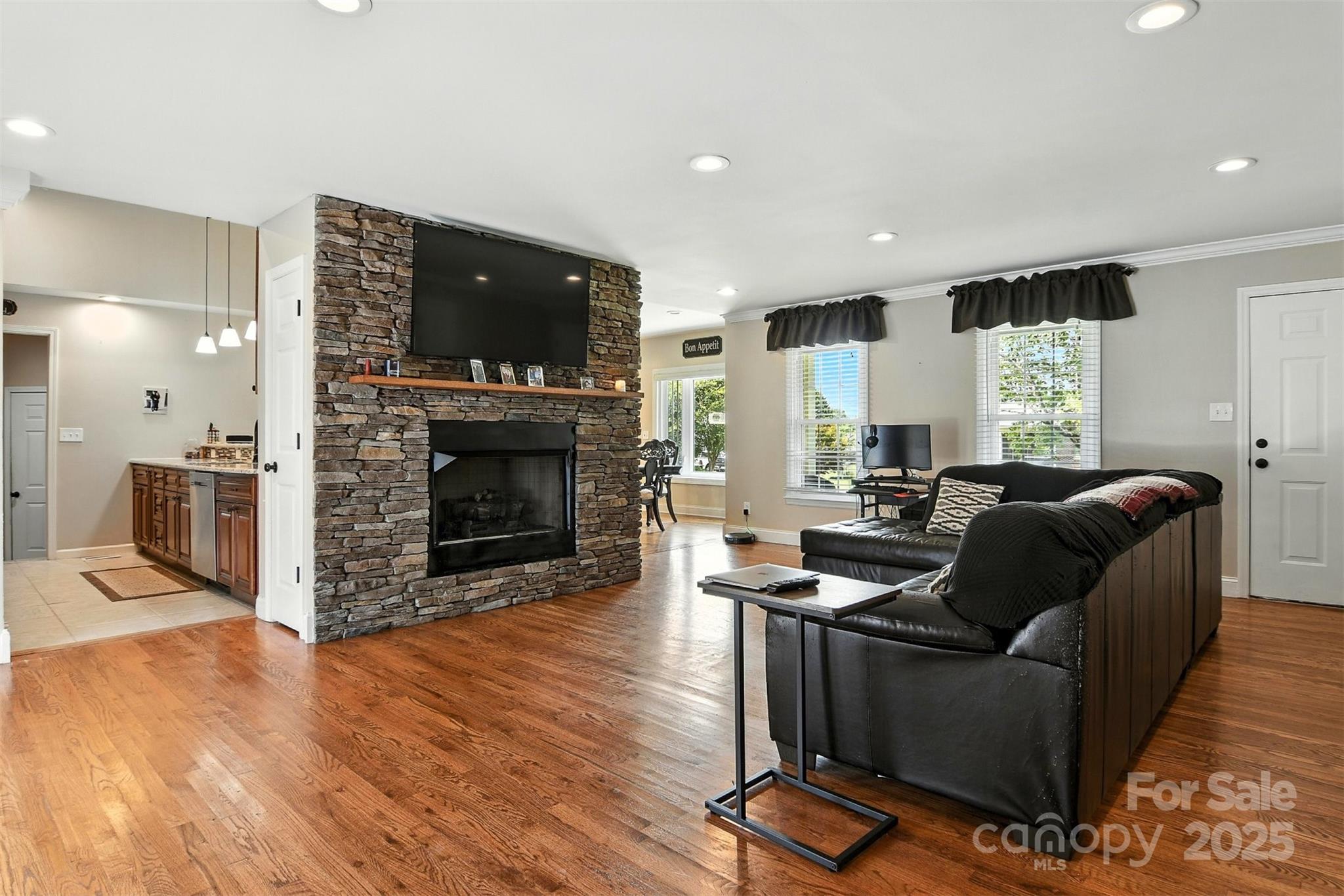 1315 Pear Drive