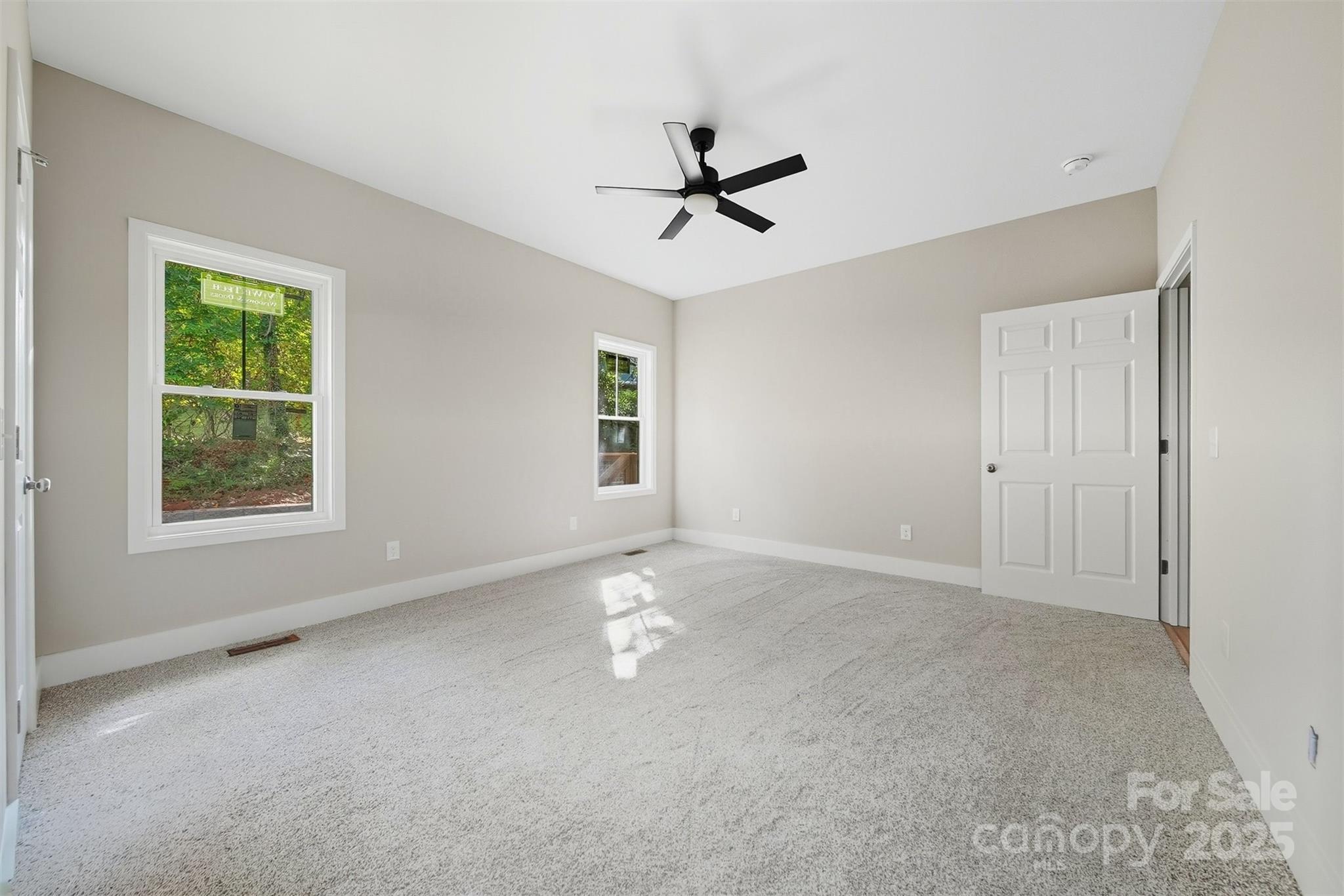 162 4th Street NE
