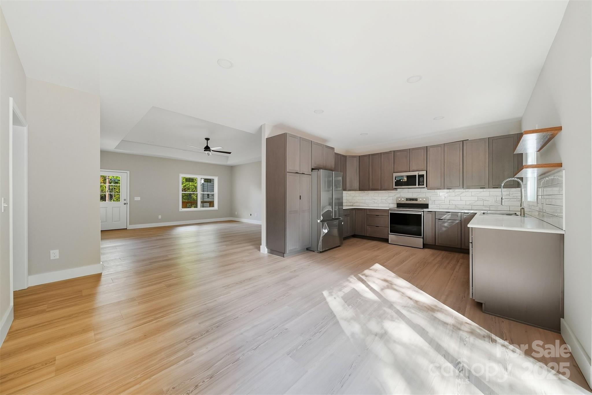 162 4th Street NE