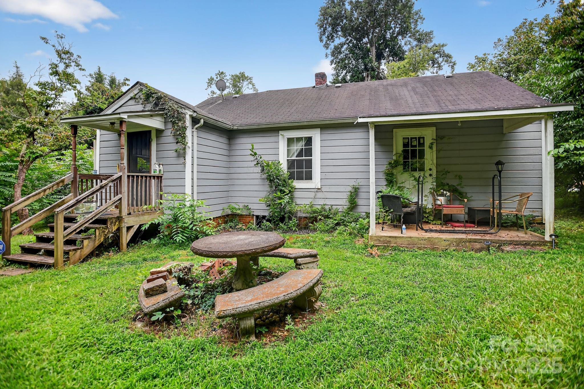 1226 Plaza Street NW