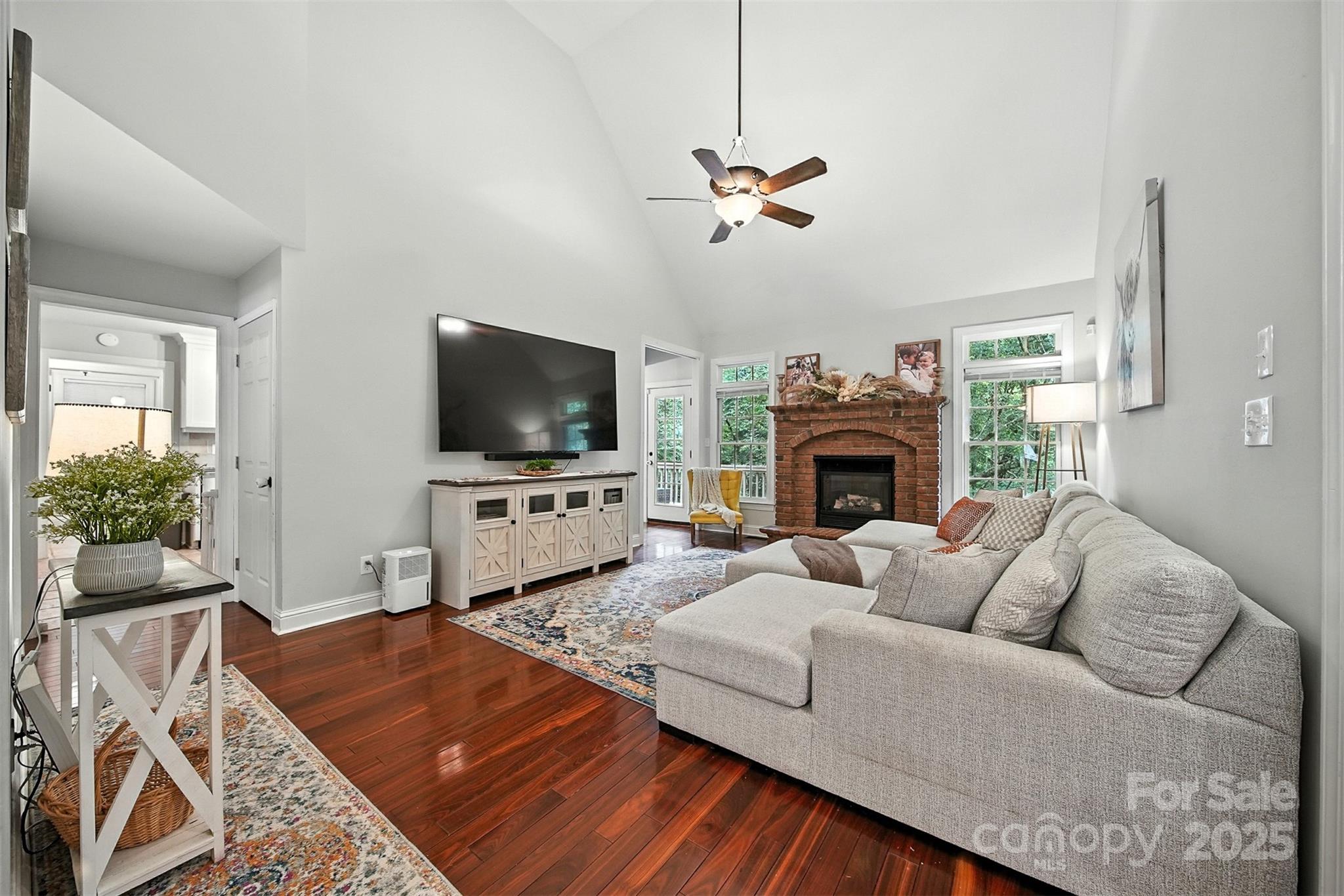 1641 9th Street Place SE