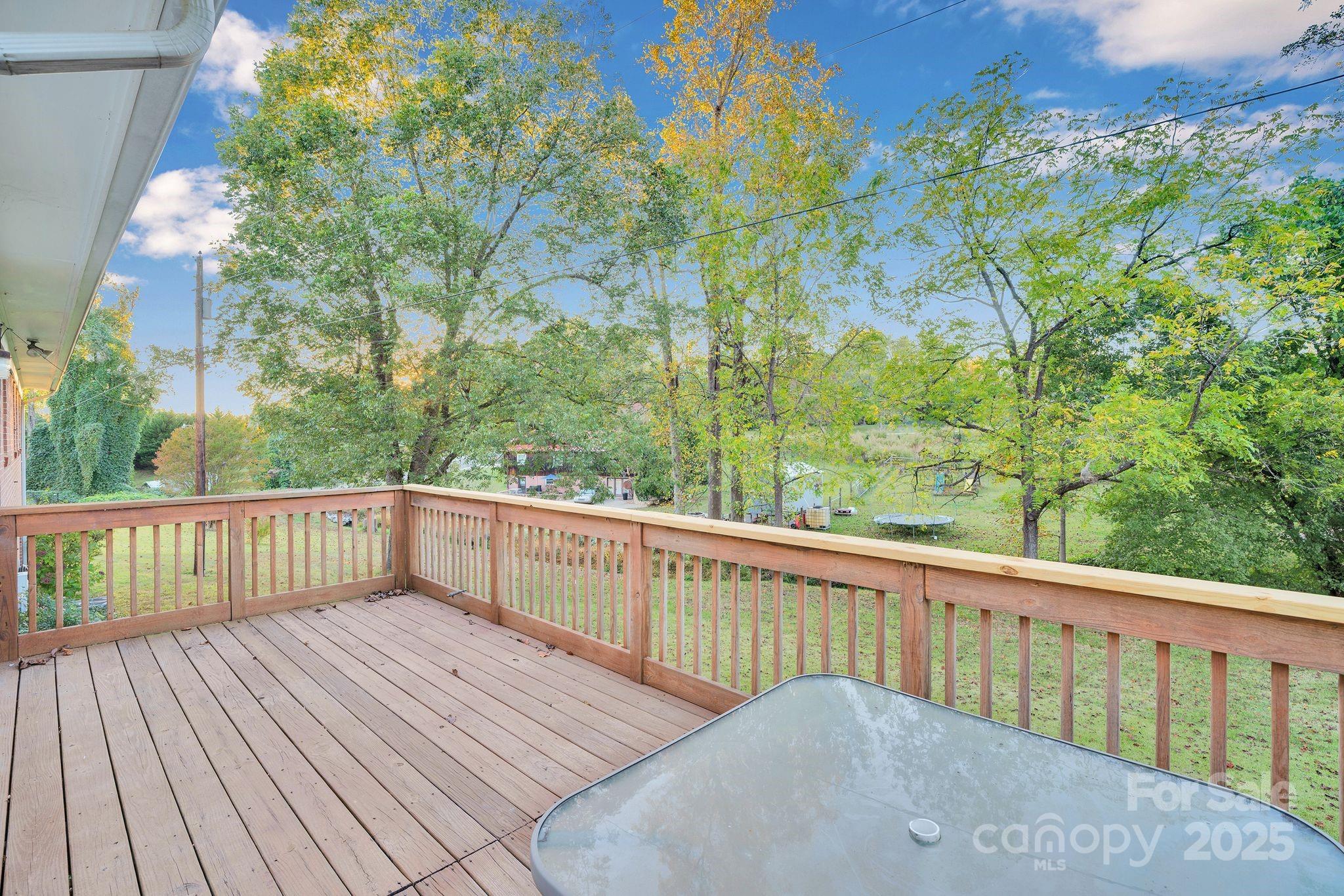 5006 Poplar View Lane