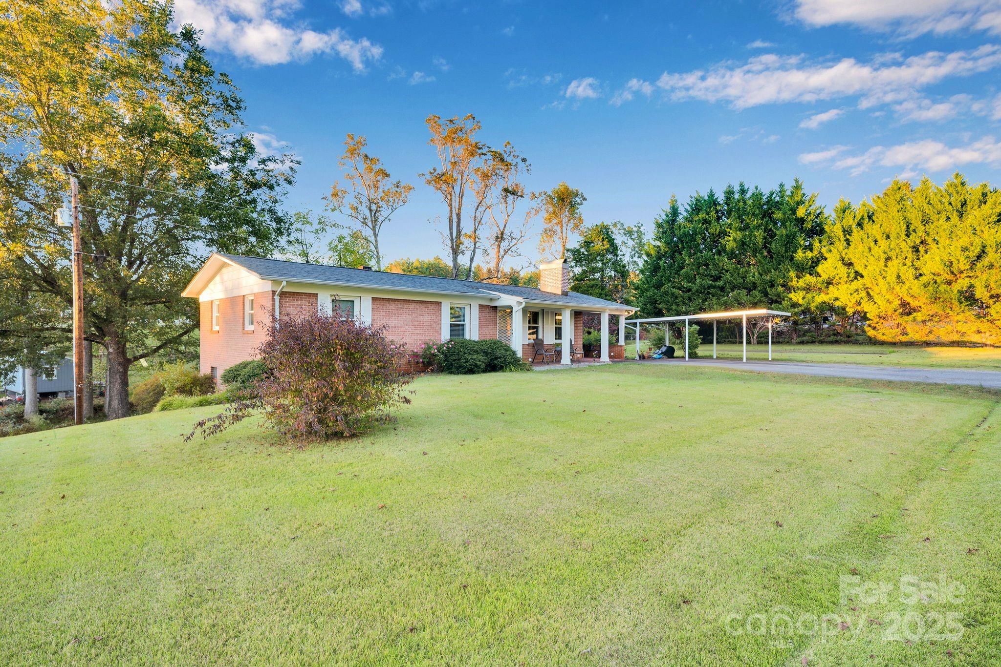 5006 Poplar View Lane