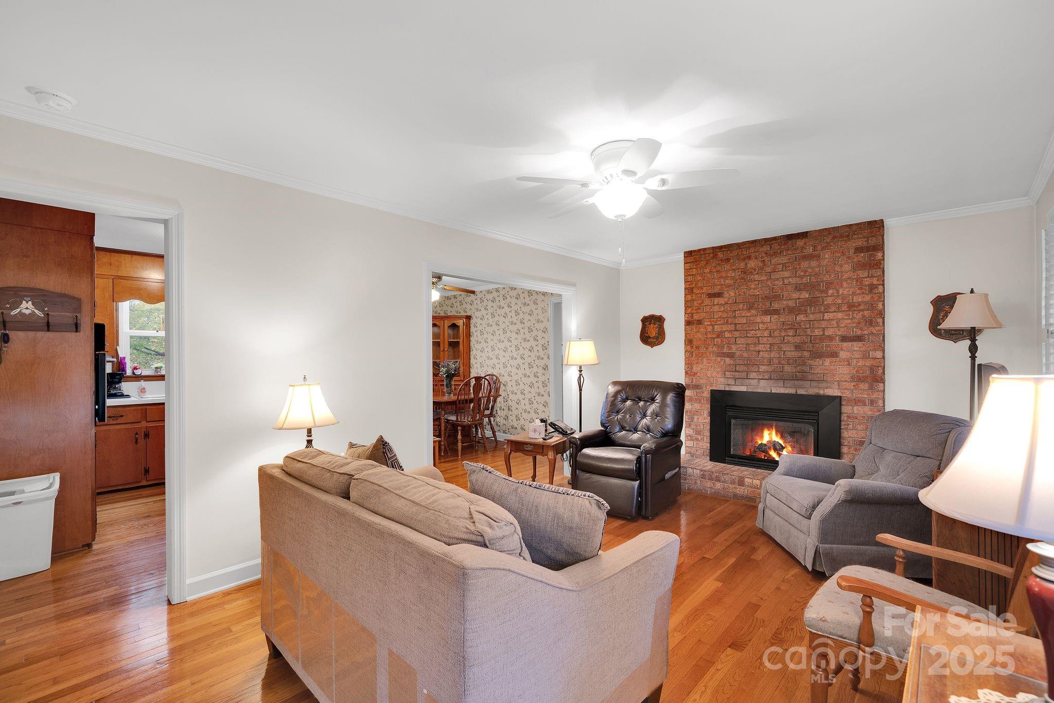 5006 Poplar View Lane