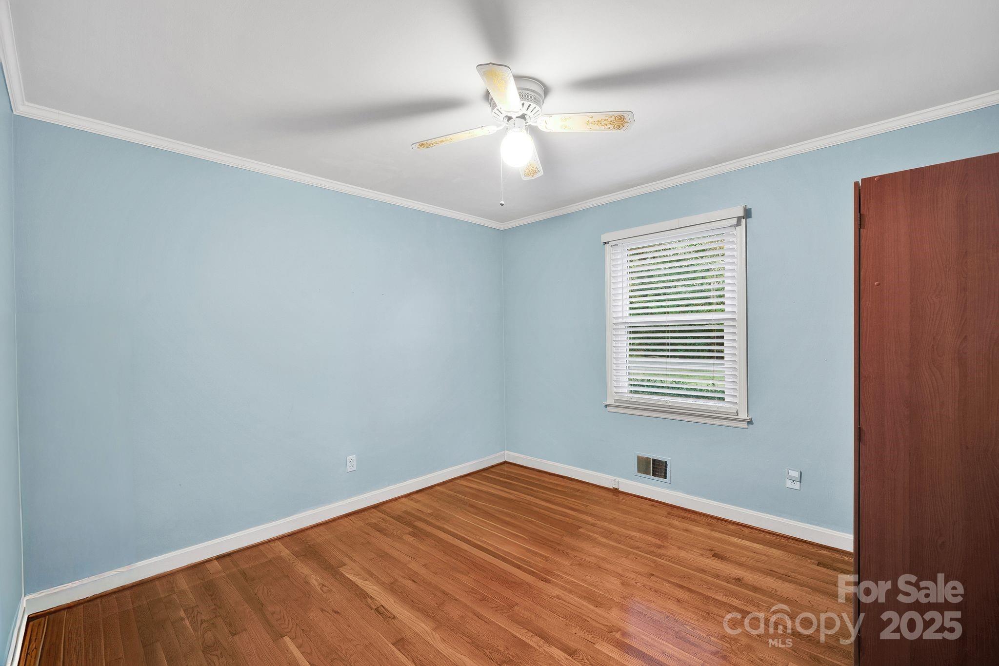 5006 Poplar View Lane