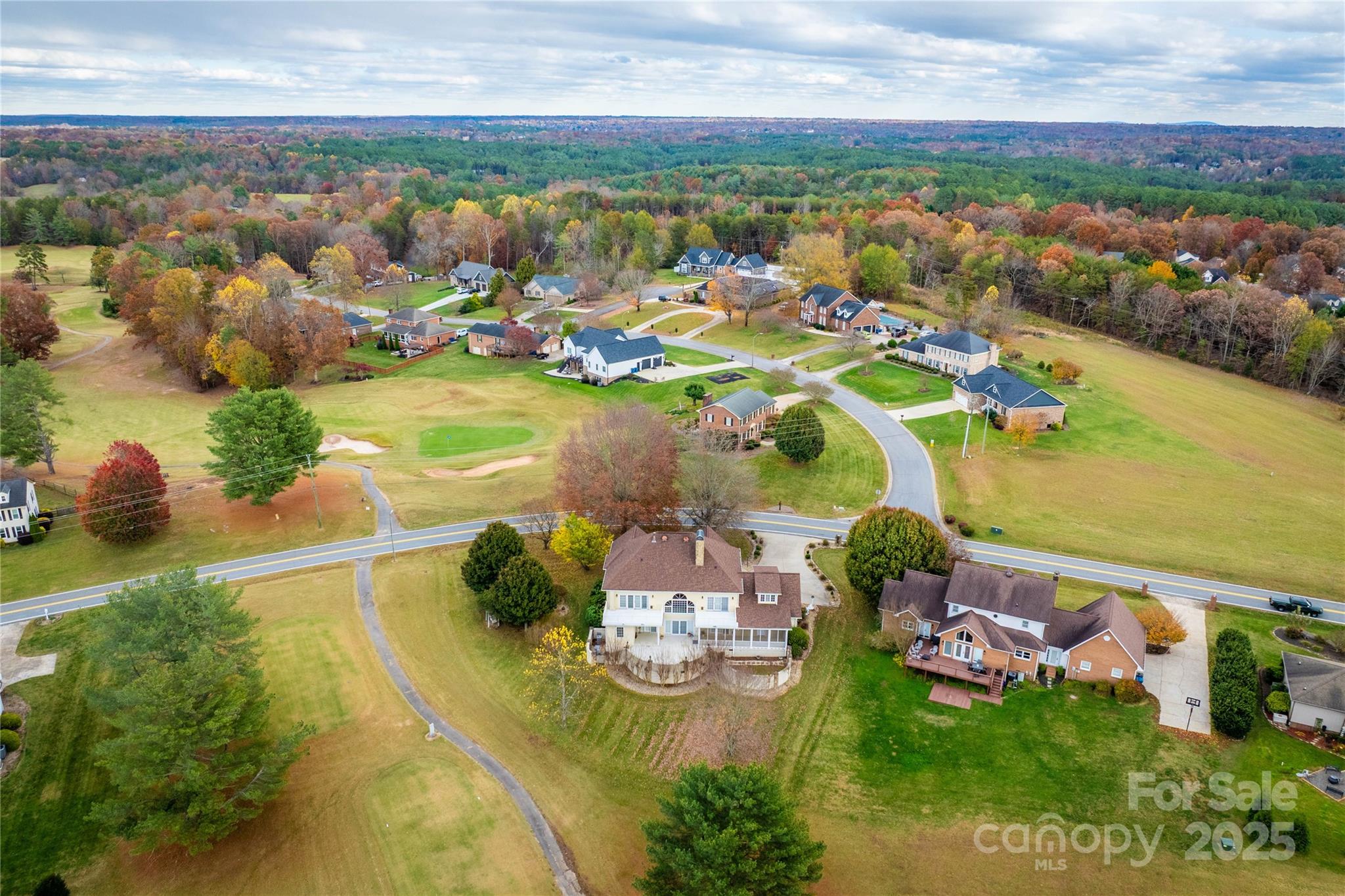 10 Meandering Way