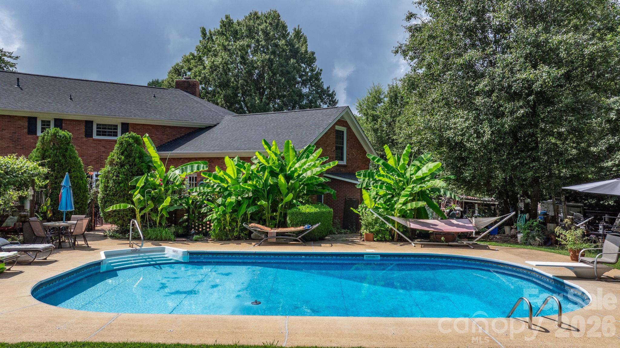 1750 5th Street Drive NW