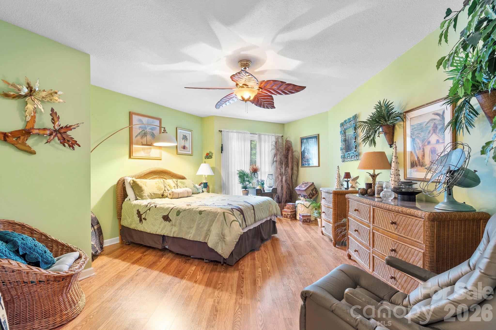 1750 5th Street Drive NW