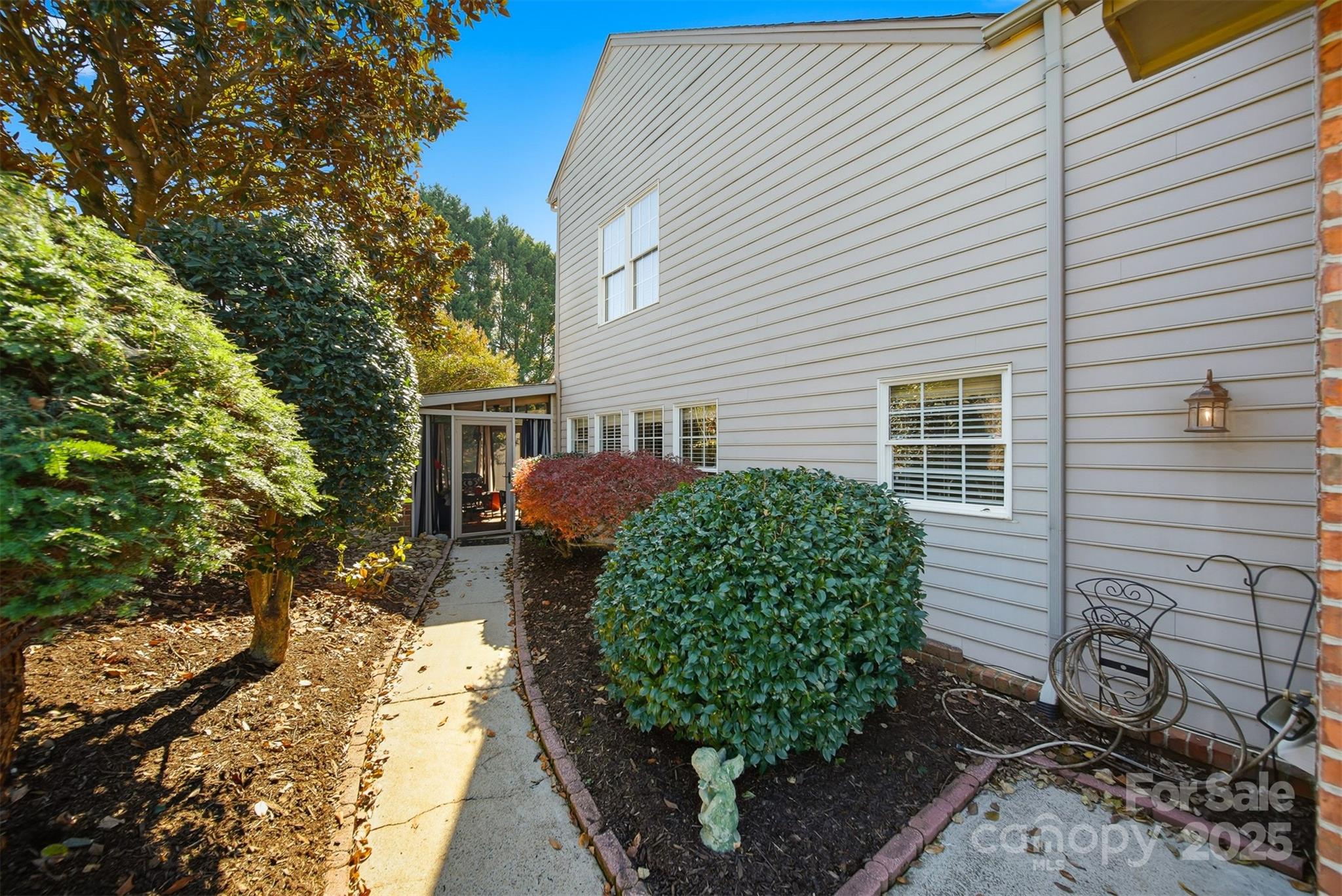 4410 1st Street Drive NW