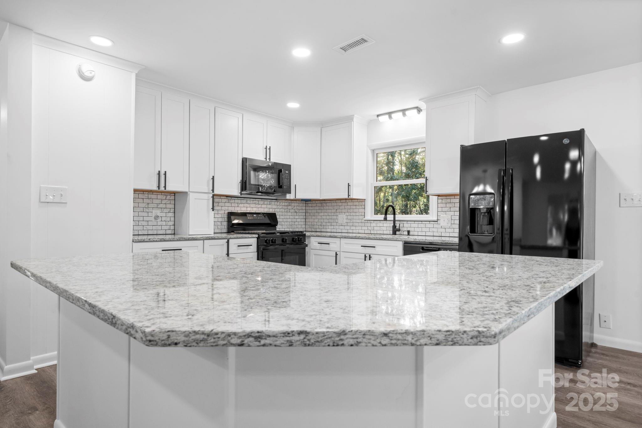 1185 10th Street Place Circle NW