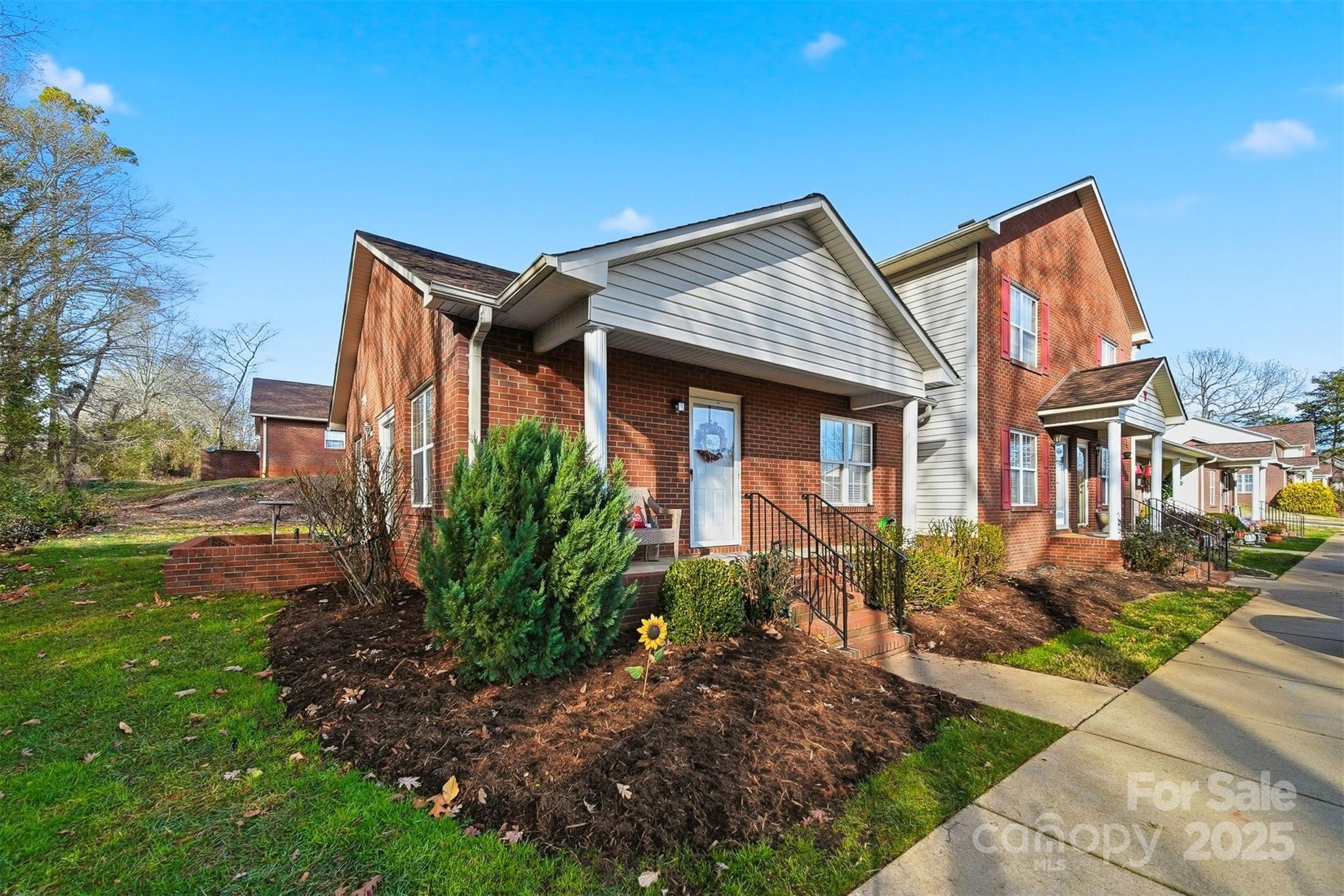 102 Brandywine Drive NE Unit: T1