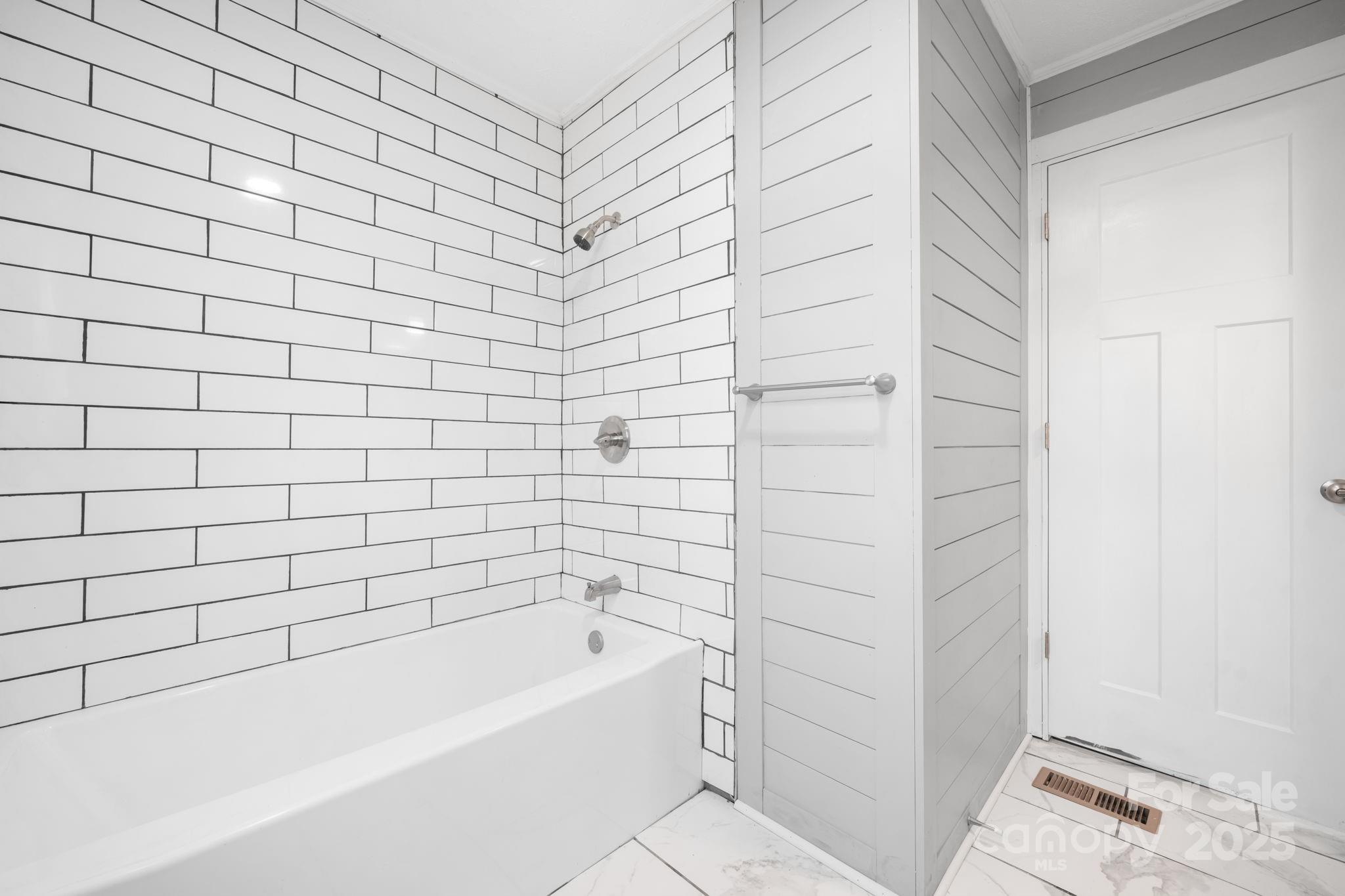 1226 Plaza Street NW