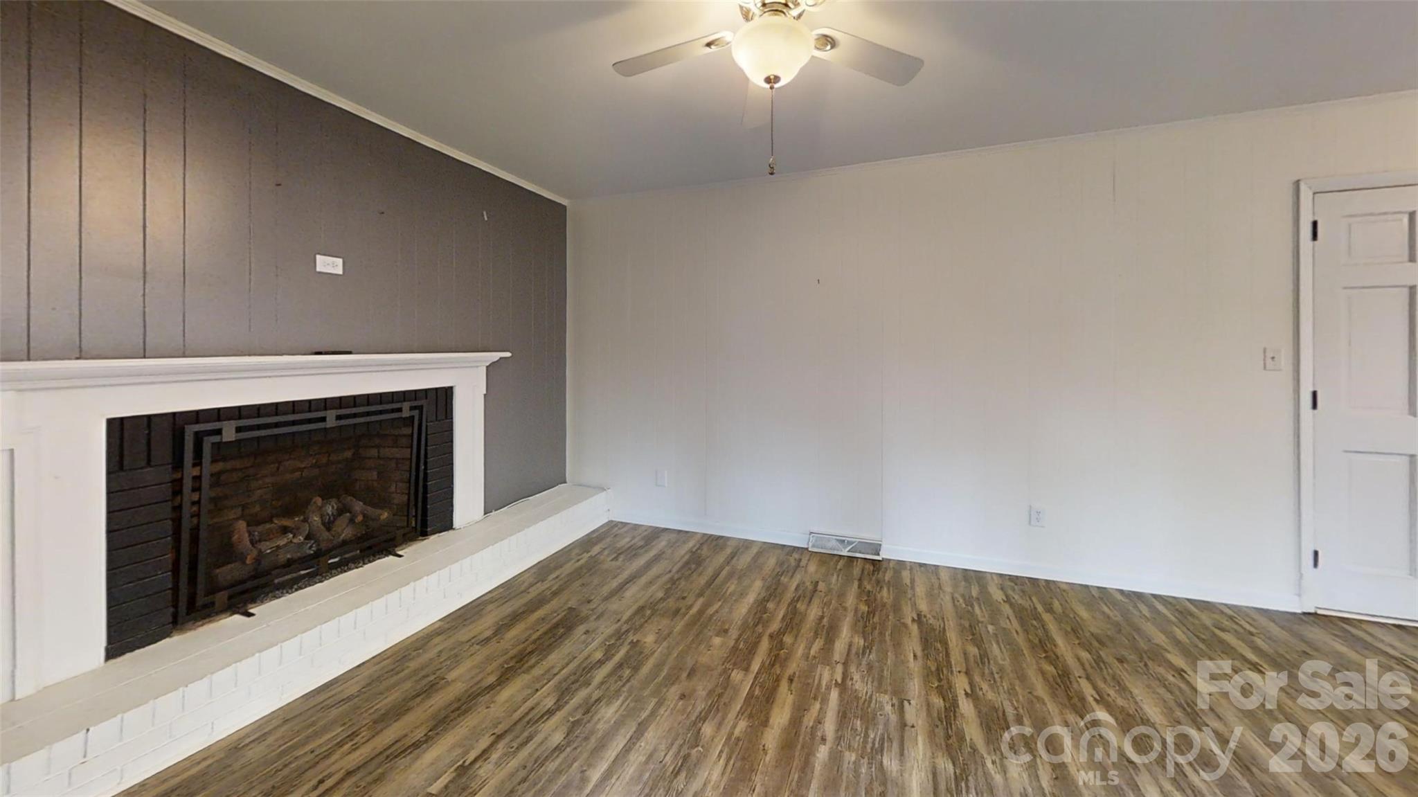 611 5th Avenue NE Unit: PT21&22/L