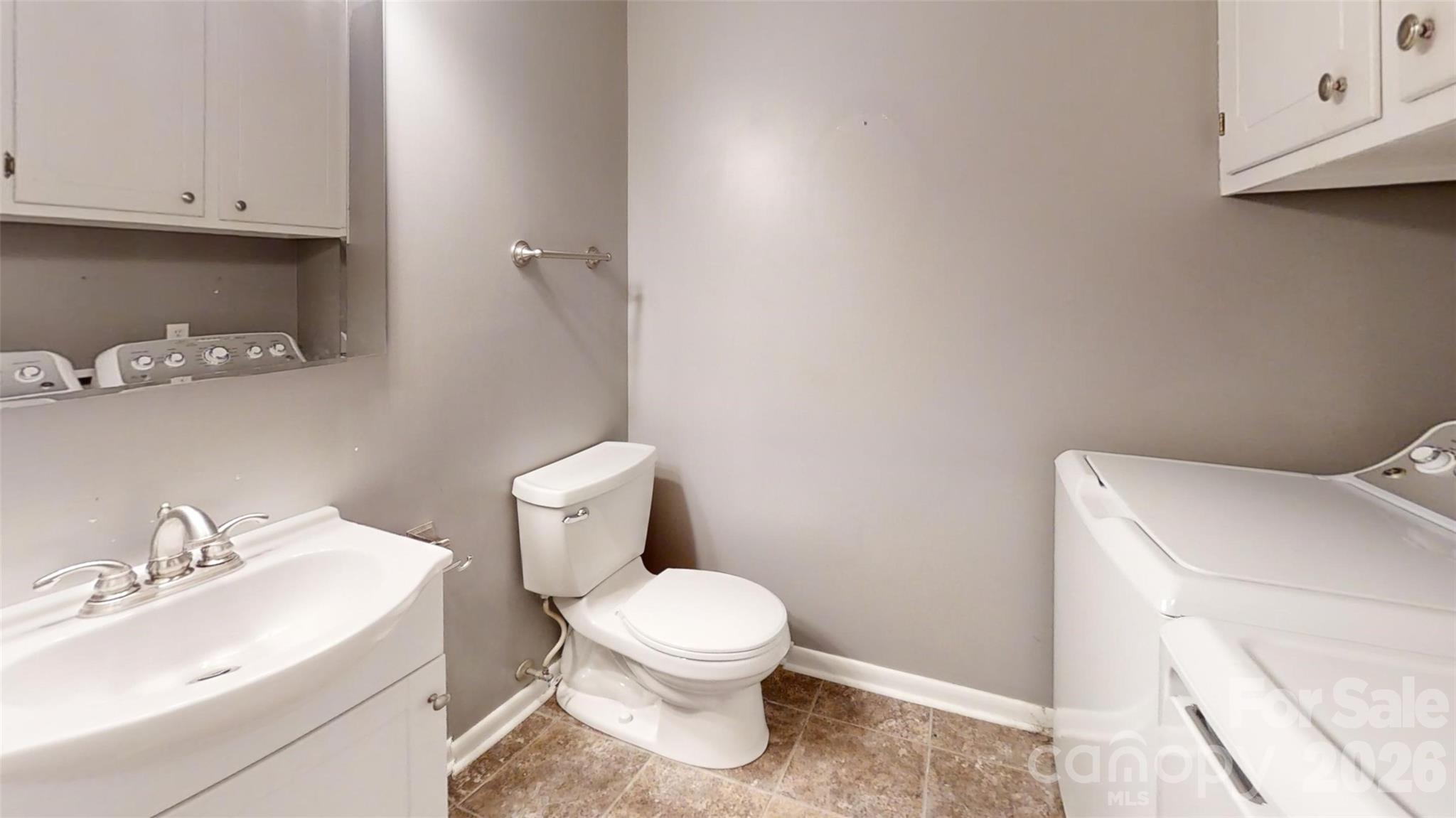 611 5th Avenue NE Unit: PT21&22/L
