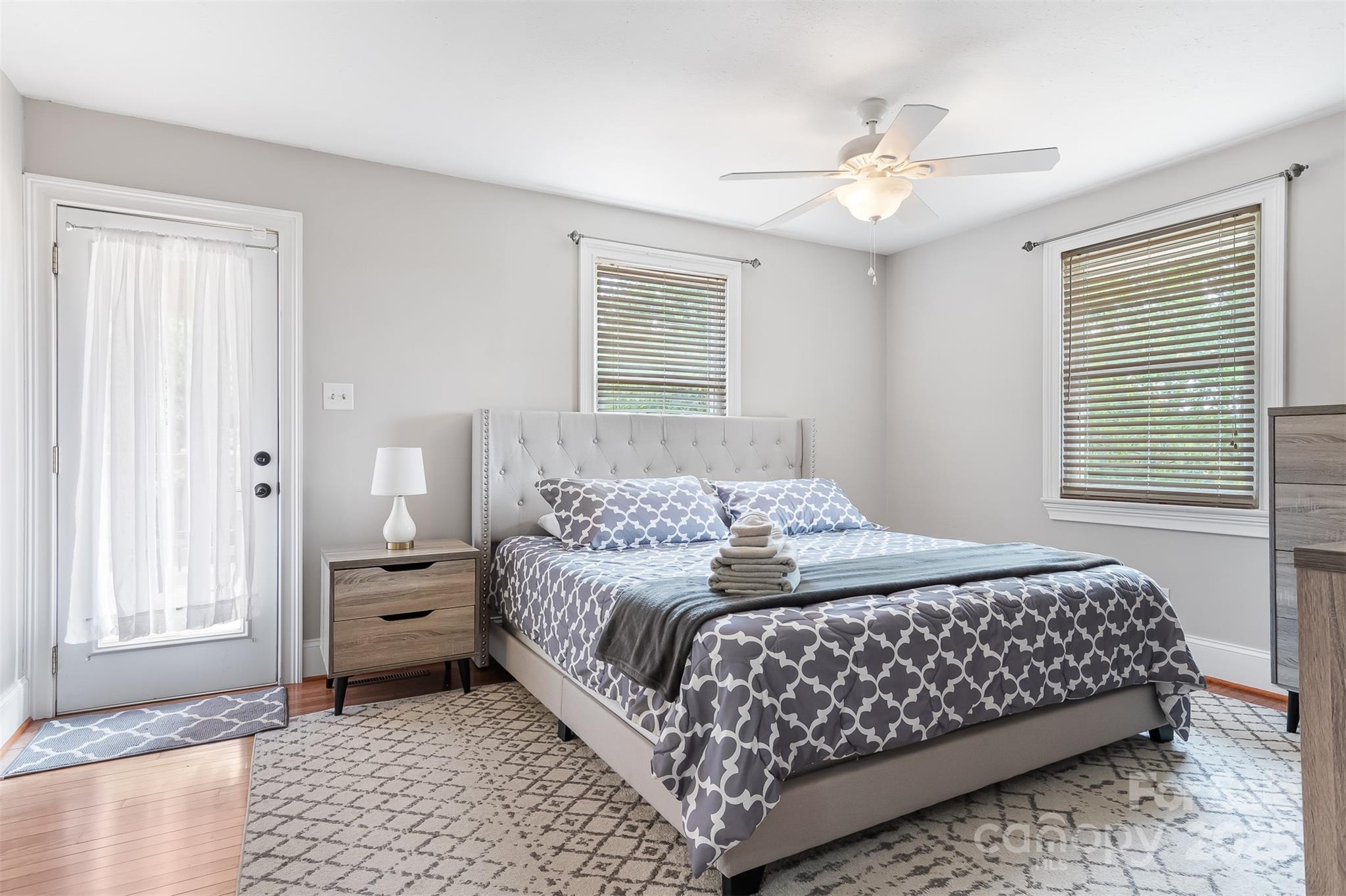 6294 Southlake Drive