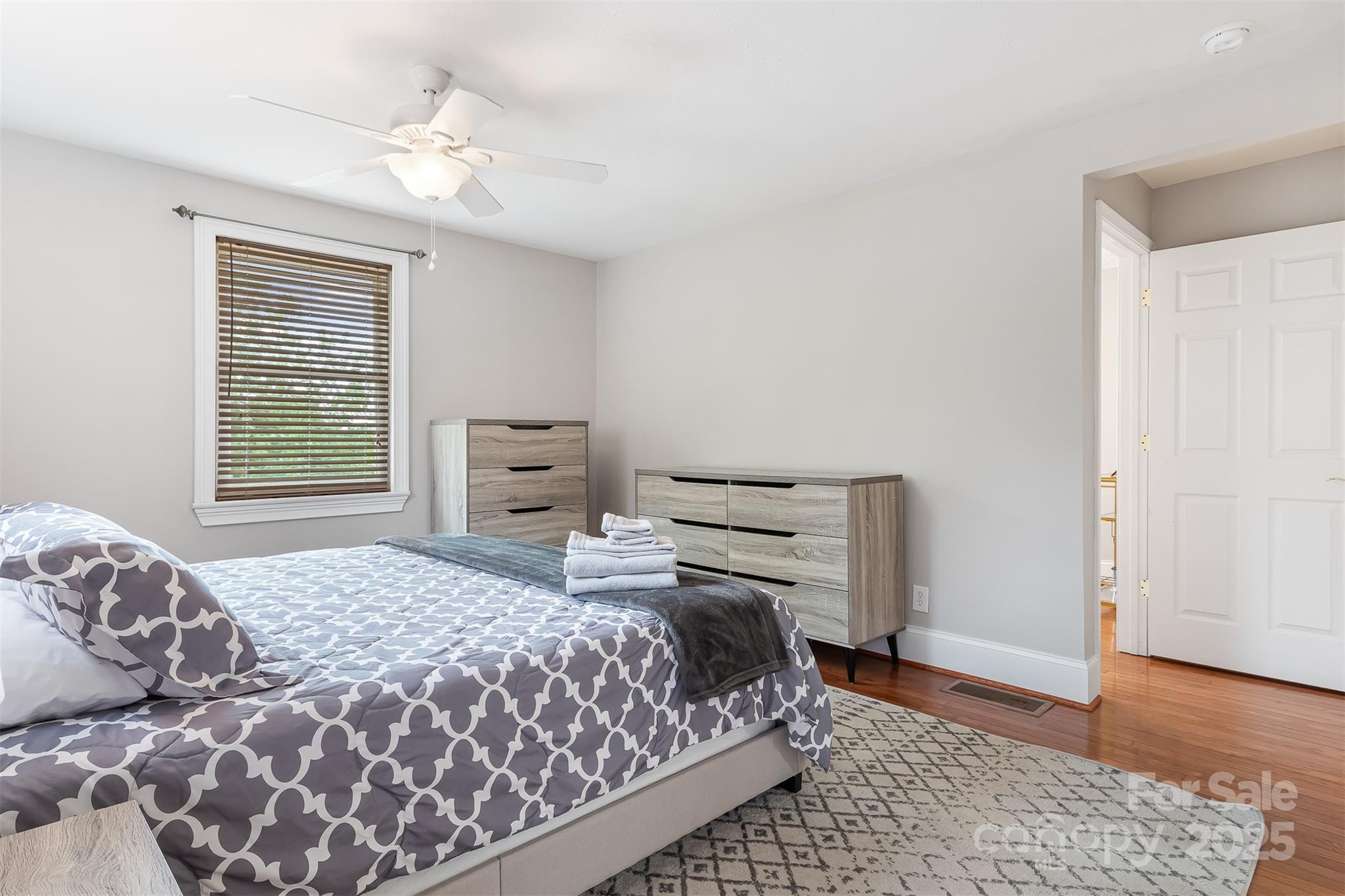 6294 Southlake Drive