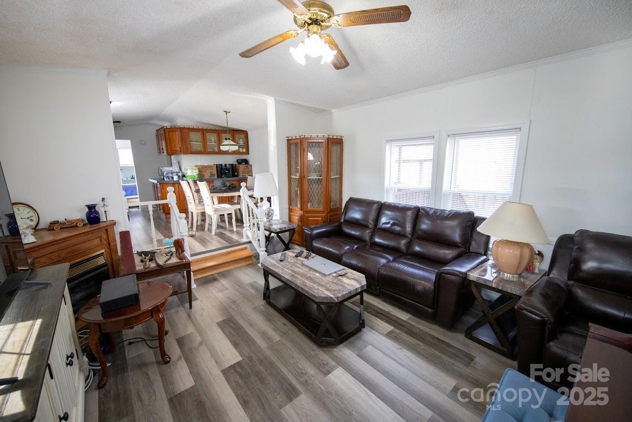 717 Pine Mountain Road