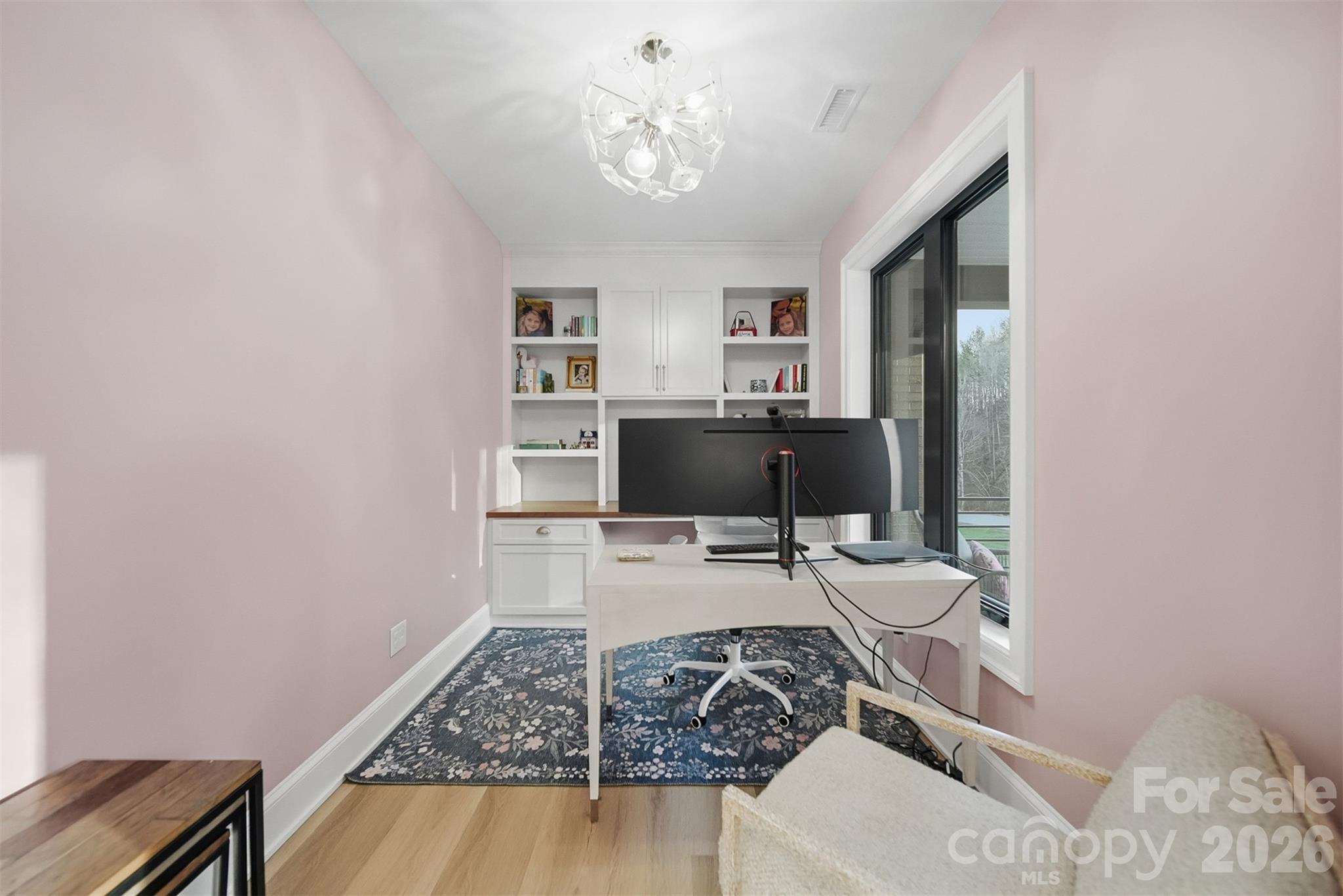 6054 Willowbottom Road