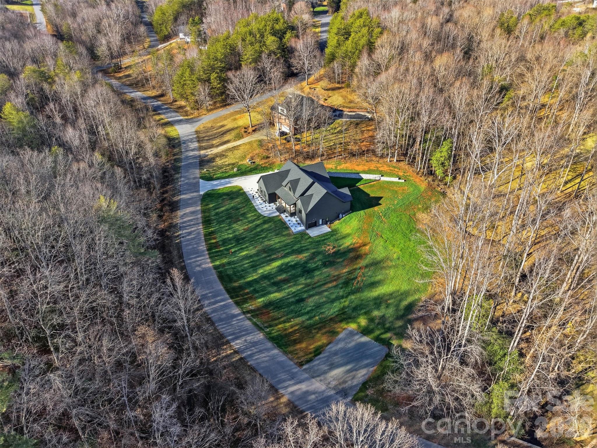 6054 Willowbottom Road